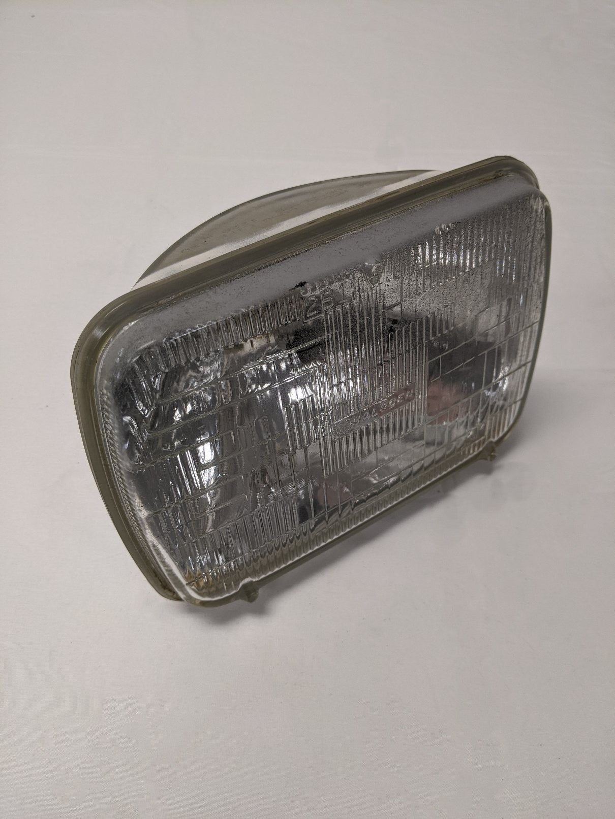 General Electric Double Filament Halogen Headlamp w/ Housing - GEH5054