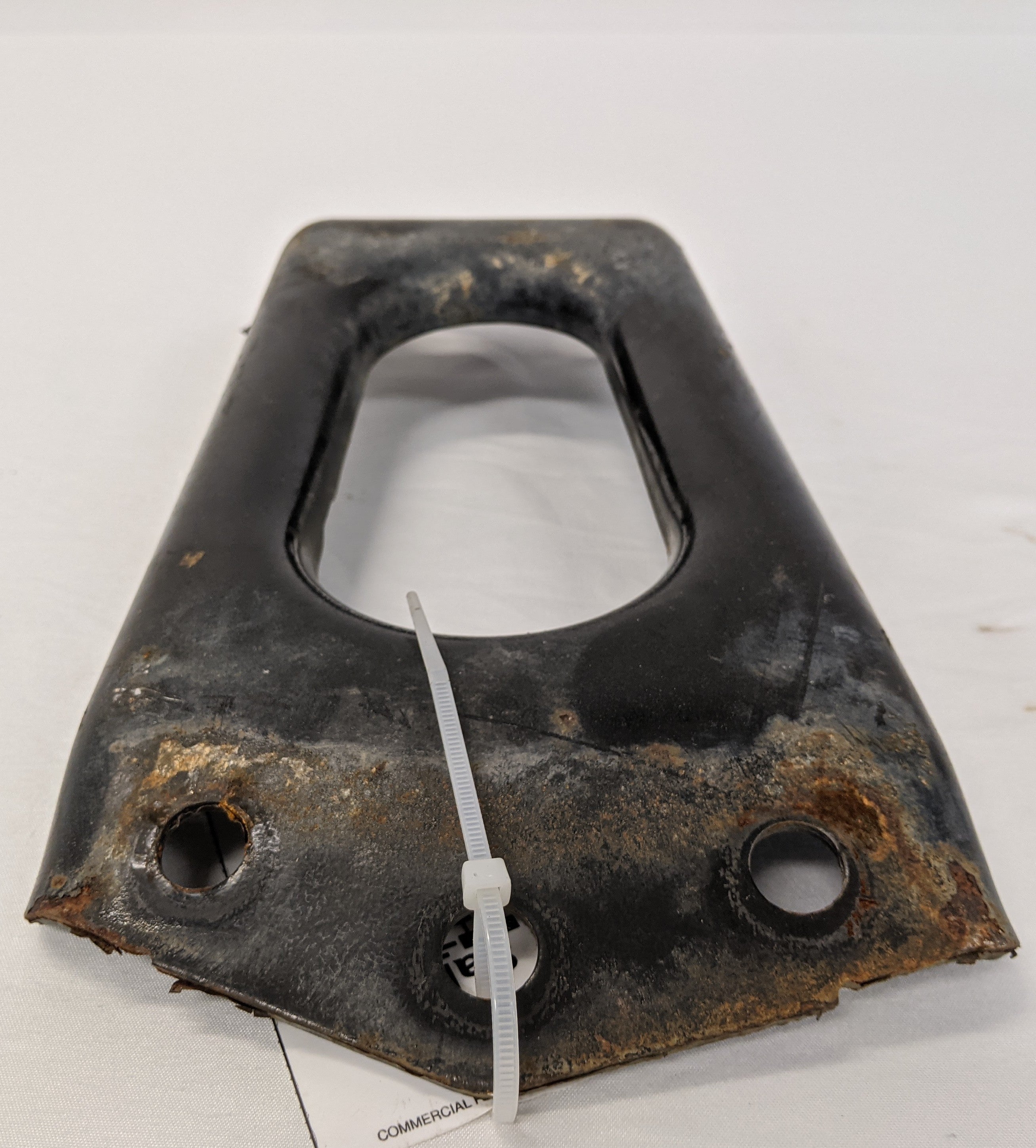 Used Freightliner Cascadia P3 RH Engine Crossmember Bracket - P/N 15-23711-005 (10094981087548)