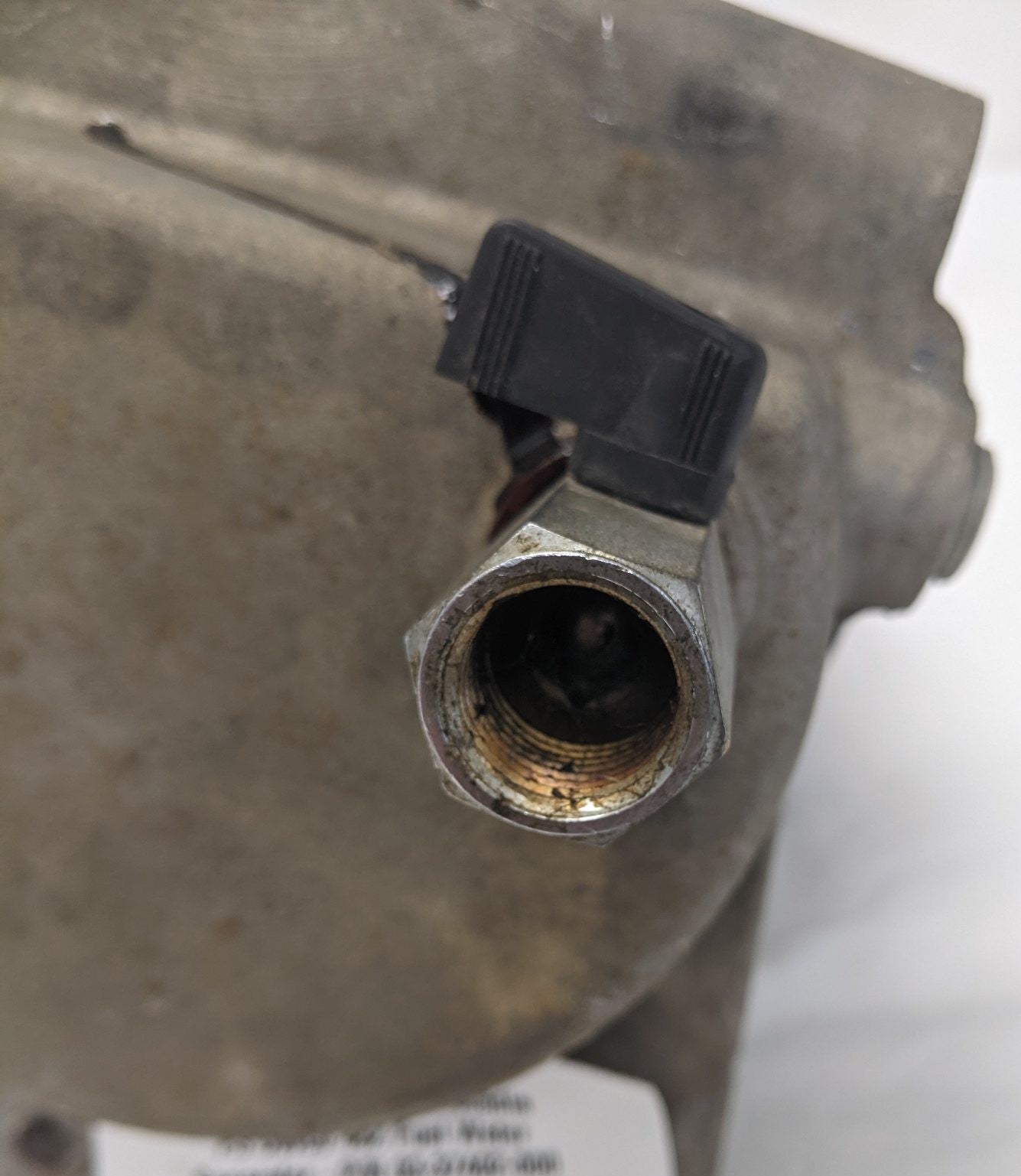 Used Davco 482 Fuel Water Separator Cascadia | 03-37402-000