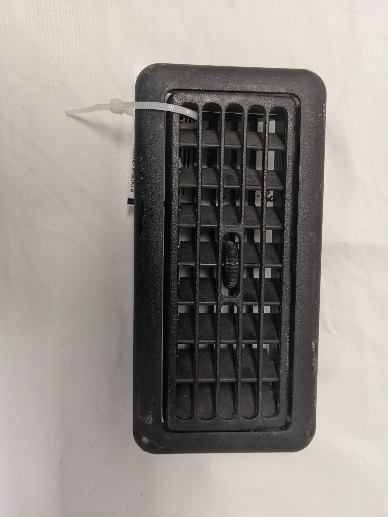 Used Freightliner Columbia Raised Roof Small Air Vent Louver - P/N A22-44135-000