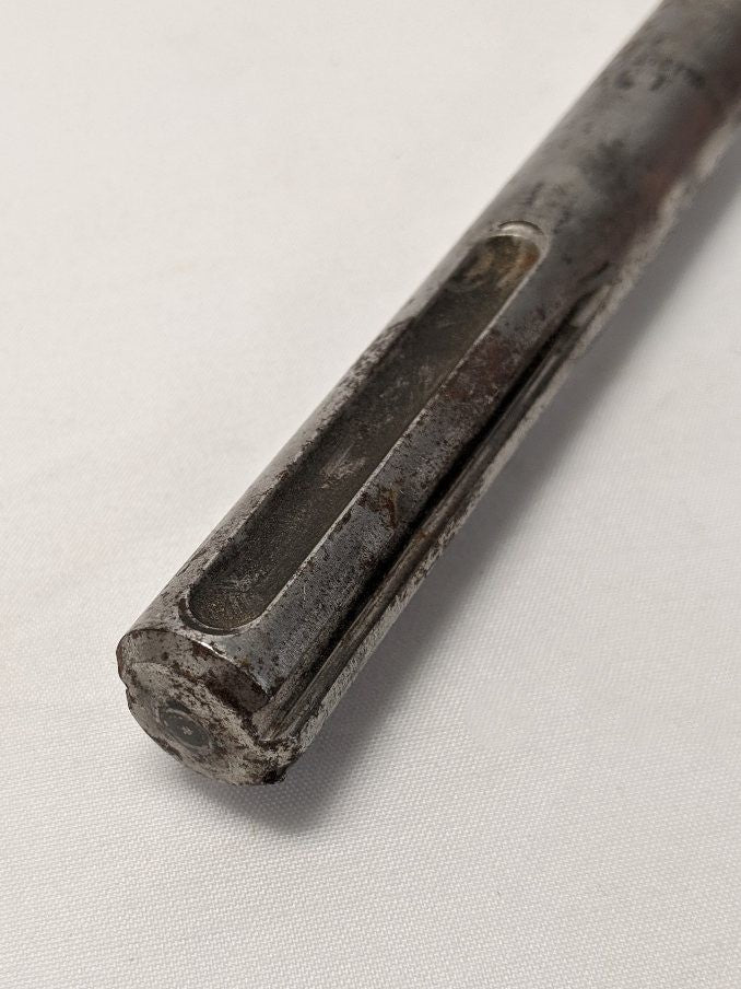 DeWalt 1-1/8x15 SDS Max Masonry Drill Bit - DW5821