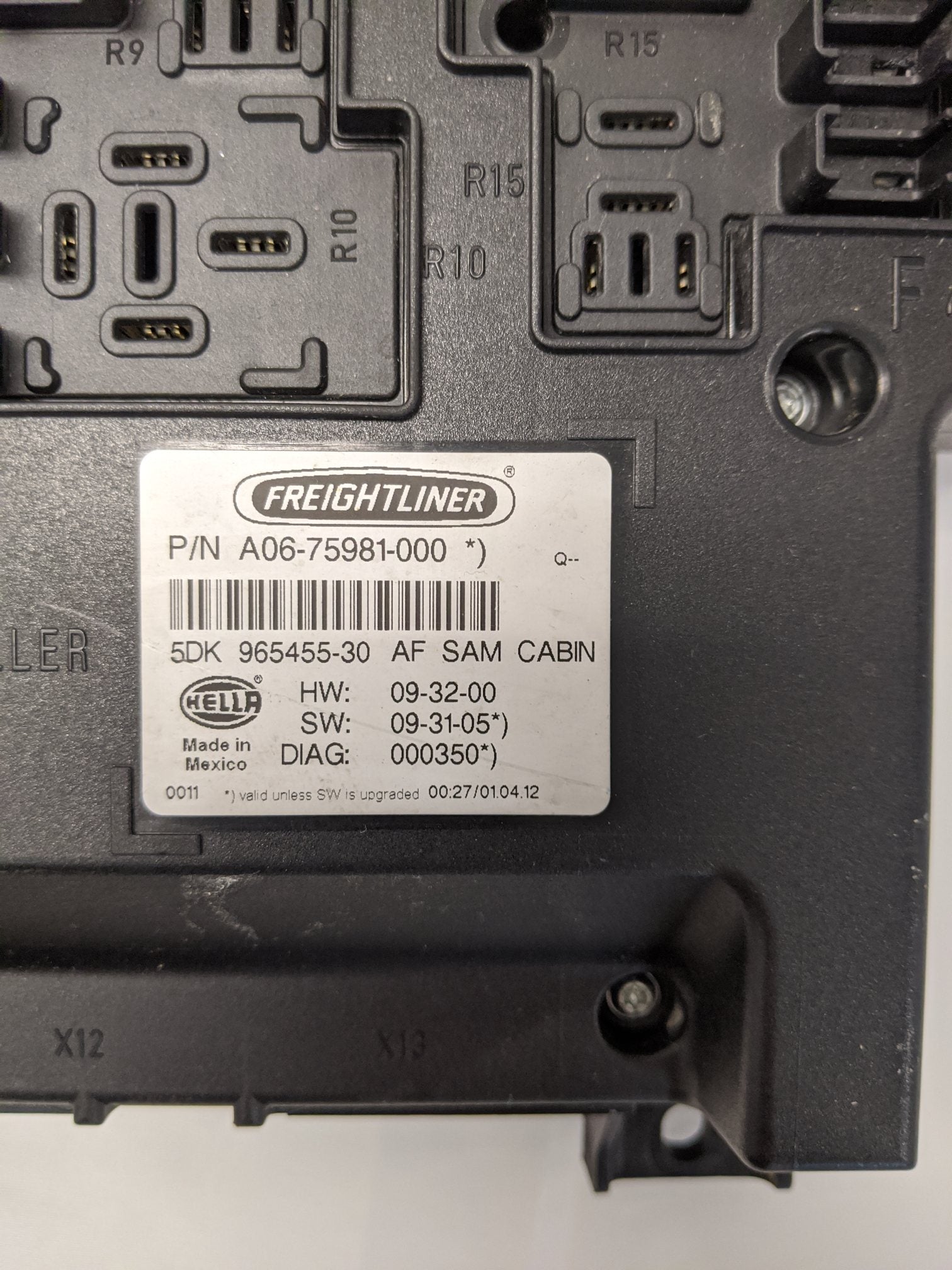 Used Freightliner ECU Module Fuse Panel - P/N A06-75981-000
