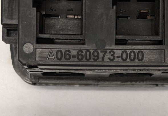 Freightliner Cascadia P3 Rocker Switch Panel A06-60973-000 Used