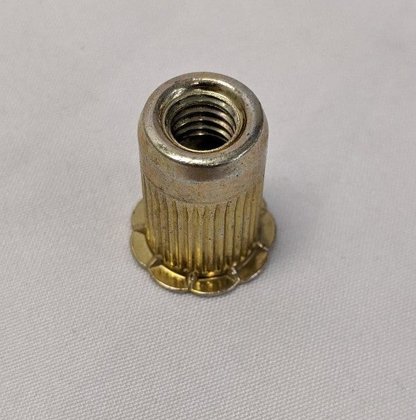 *Lot of 100* 5/16-18 Wedge End Head Steel Yellow Zinc Ribbed Rivet Nuts