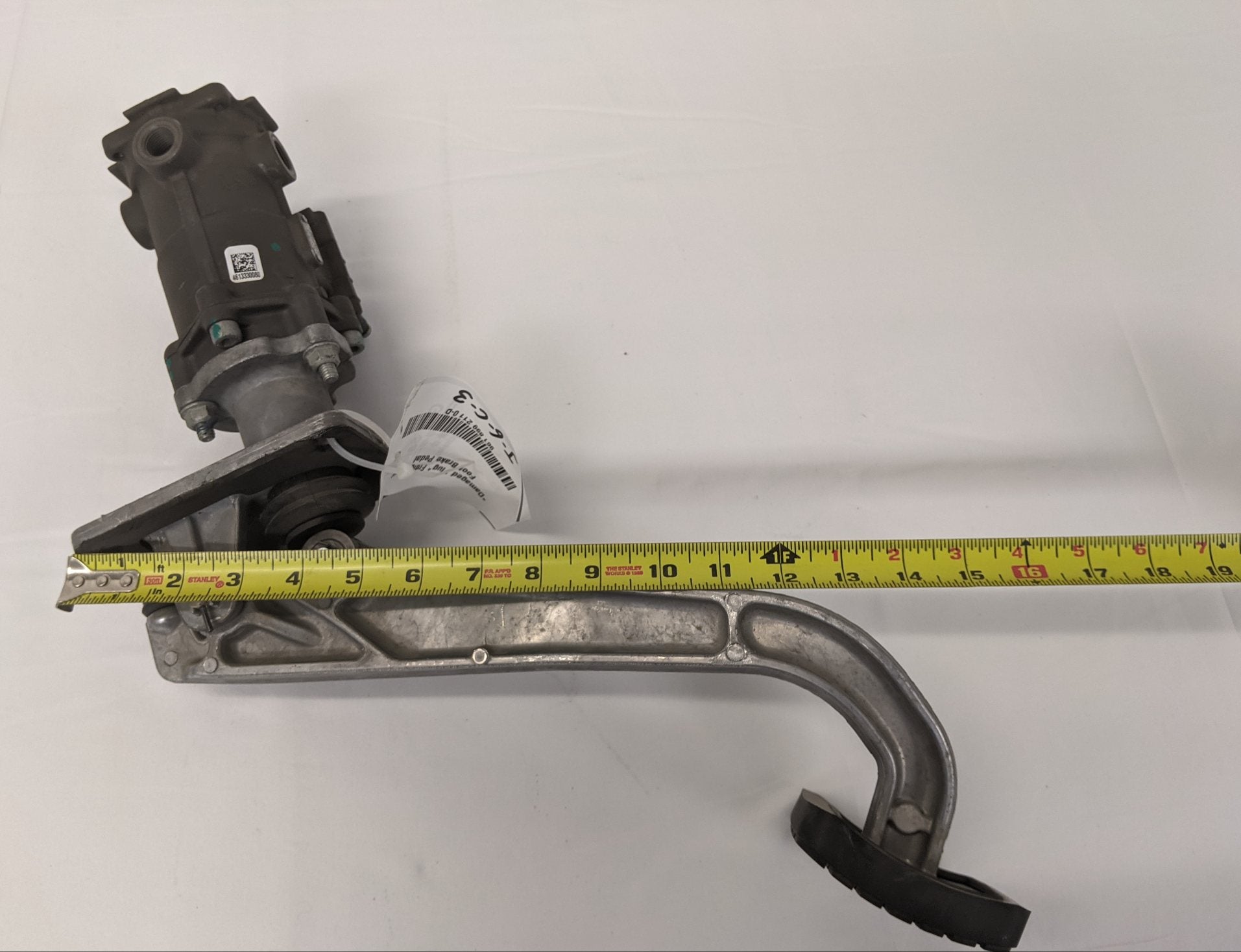 *Damaged Parts* Freightliner Foot Brake Pedal - P/N  9618992110 (6610842484822)