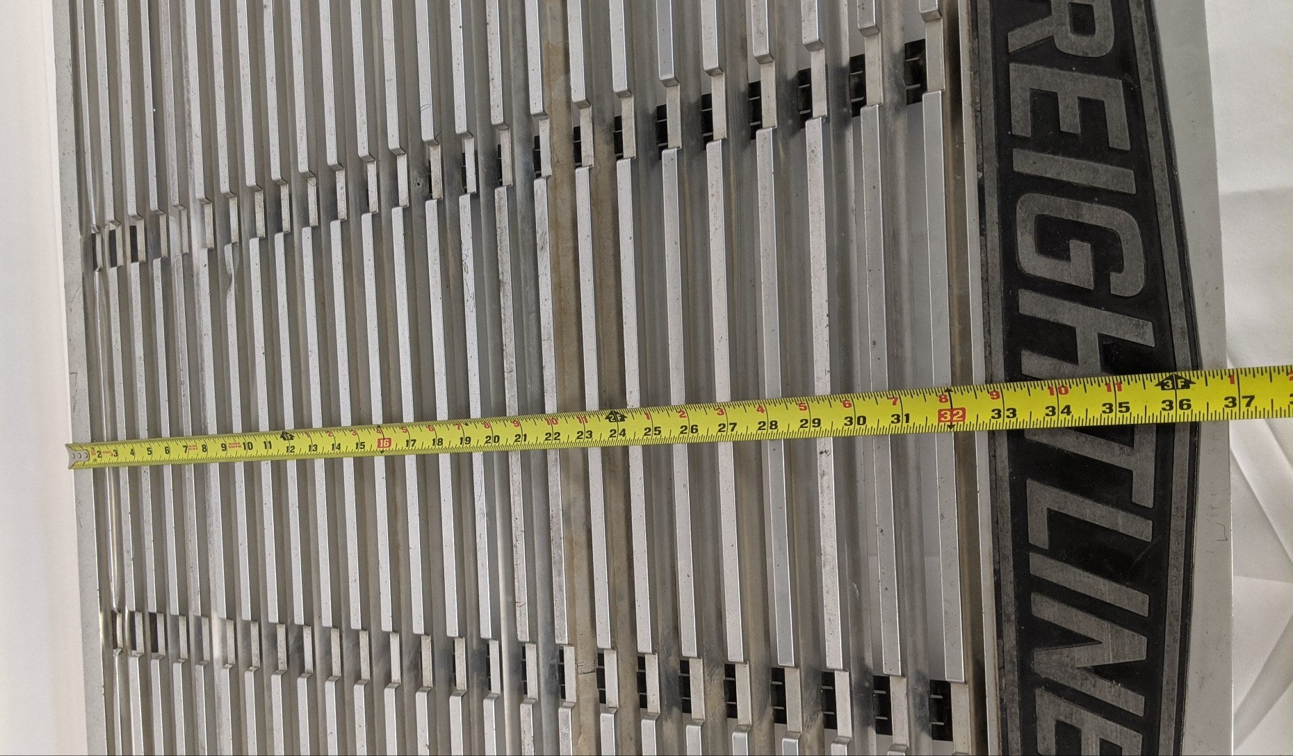 Used Freightliner FLD 120 Classic 'Old Style'  Grille - A17-12131-000 (9987248783676)