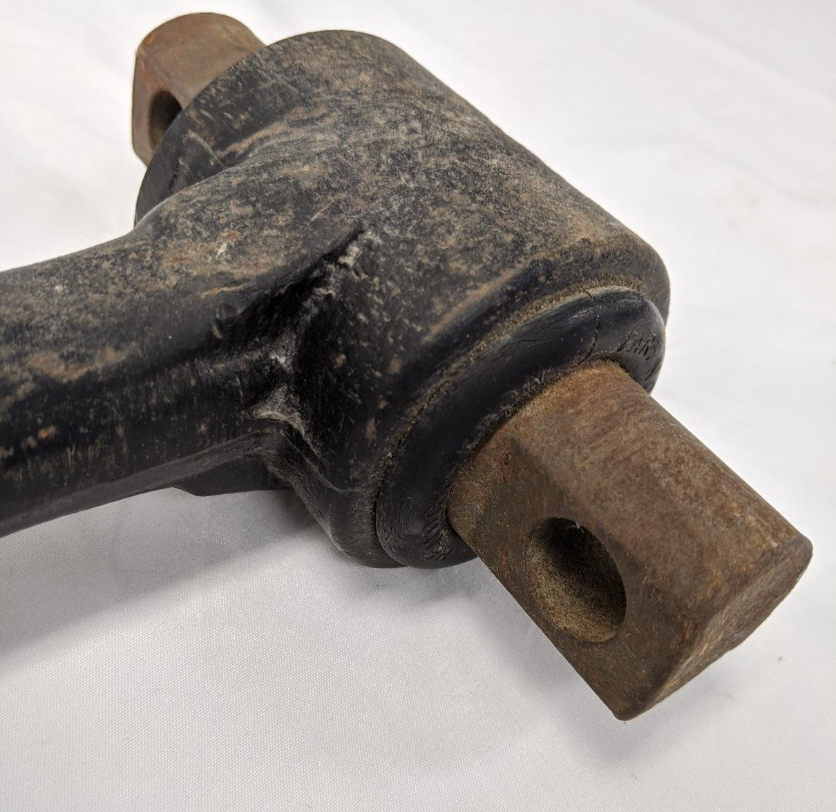 Hendrickson SSTR Torque Rod (HDR 62000-660) - Used