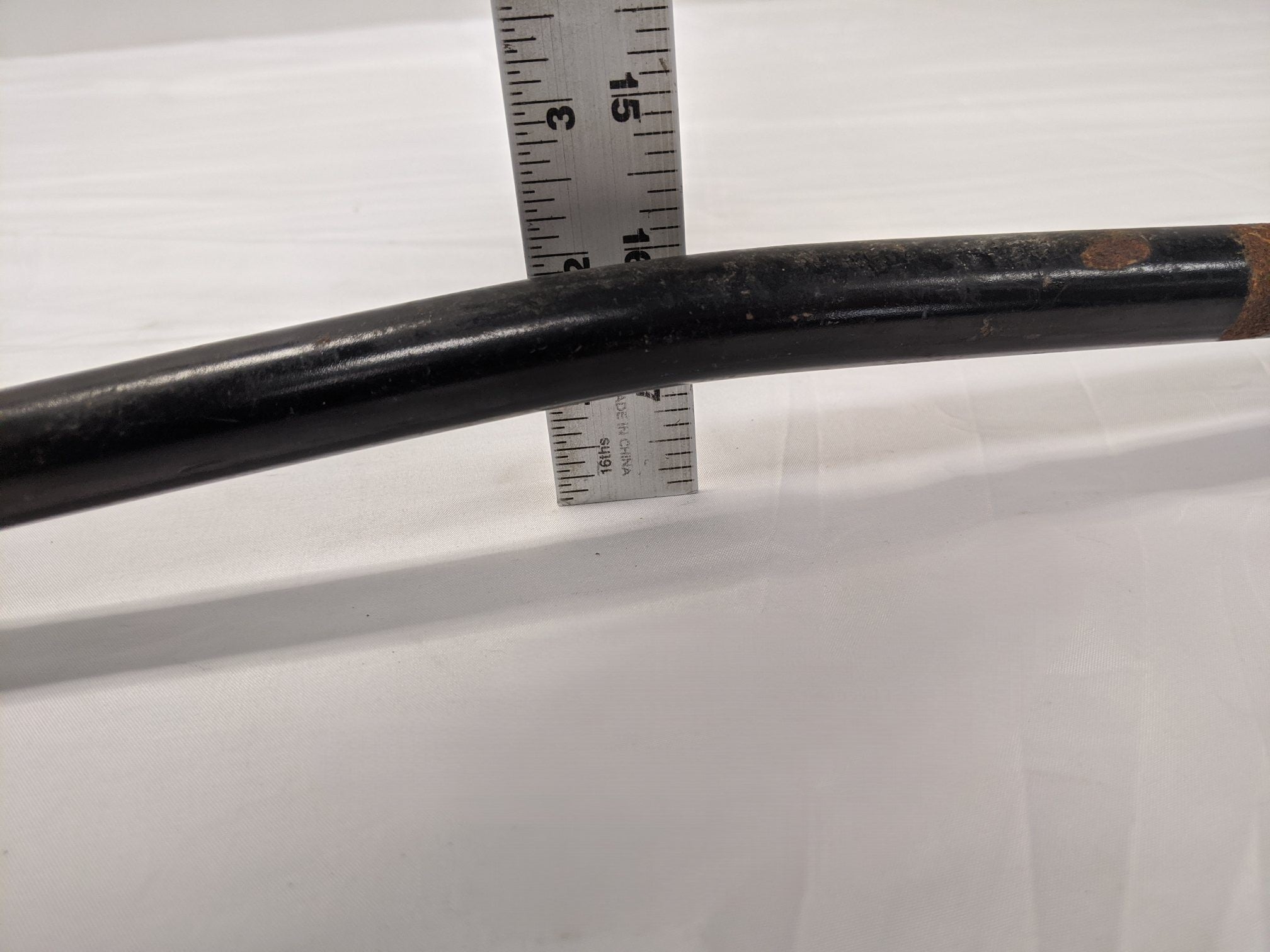 Used Freightliner FLX112 RH Radiator Tie Rod Strut - P/N 05-16300-000