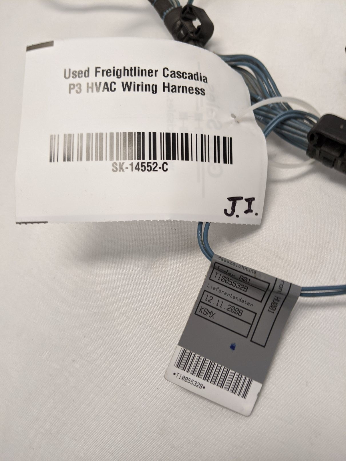 Used Freightliner Cascadia P3 HVAC Wiring Harness -  P/N  T1005532B