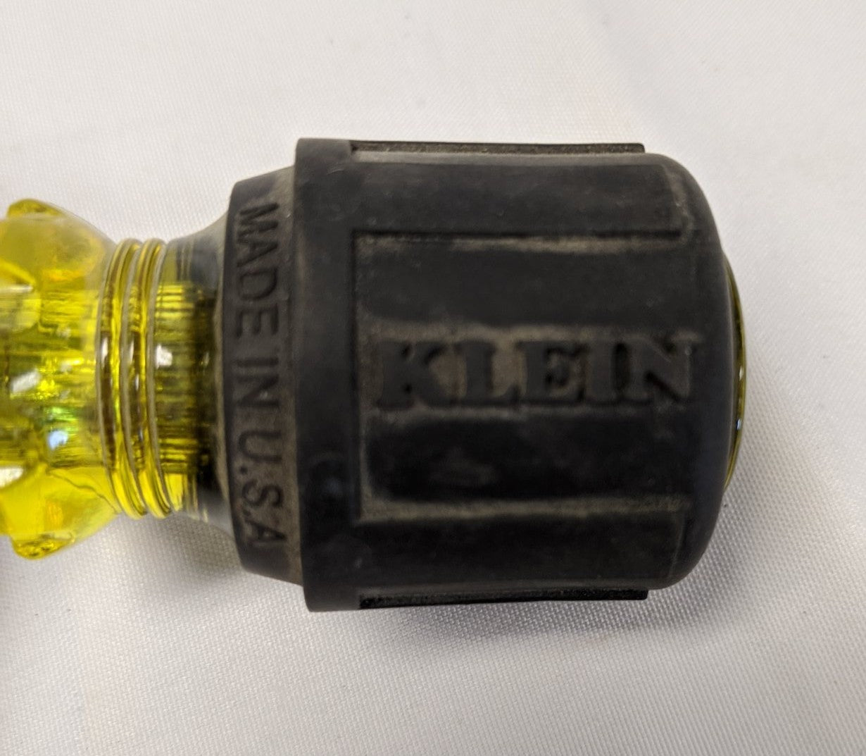 Klein Stubby Flathead Screwdriver 1.5" | 600-1