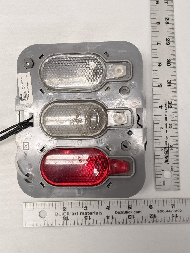 Used Freightliner Grakon Three Piece Dome Light - P/N 22-46662-000