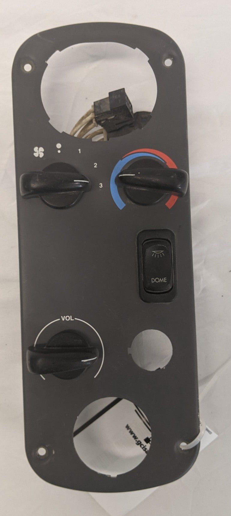 Used Freightliner Columbia Sleeper Cab Control Panel - P/N 22-46623-009