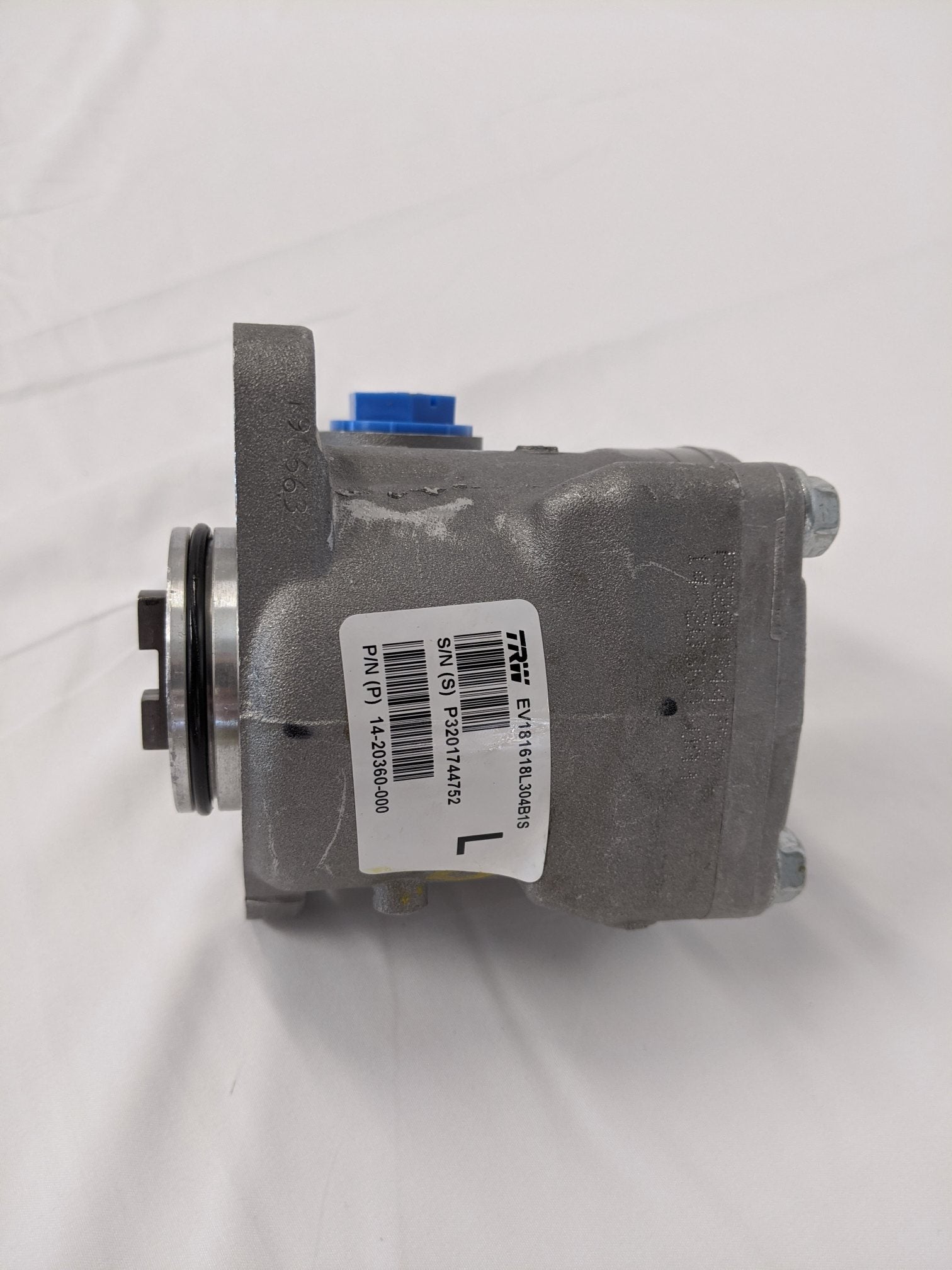 New TRW Freightliner 181618LET Power Steering Pump - P/N 14-20360-000 (10162424774972)