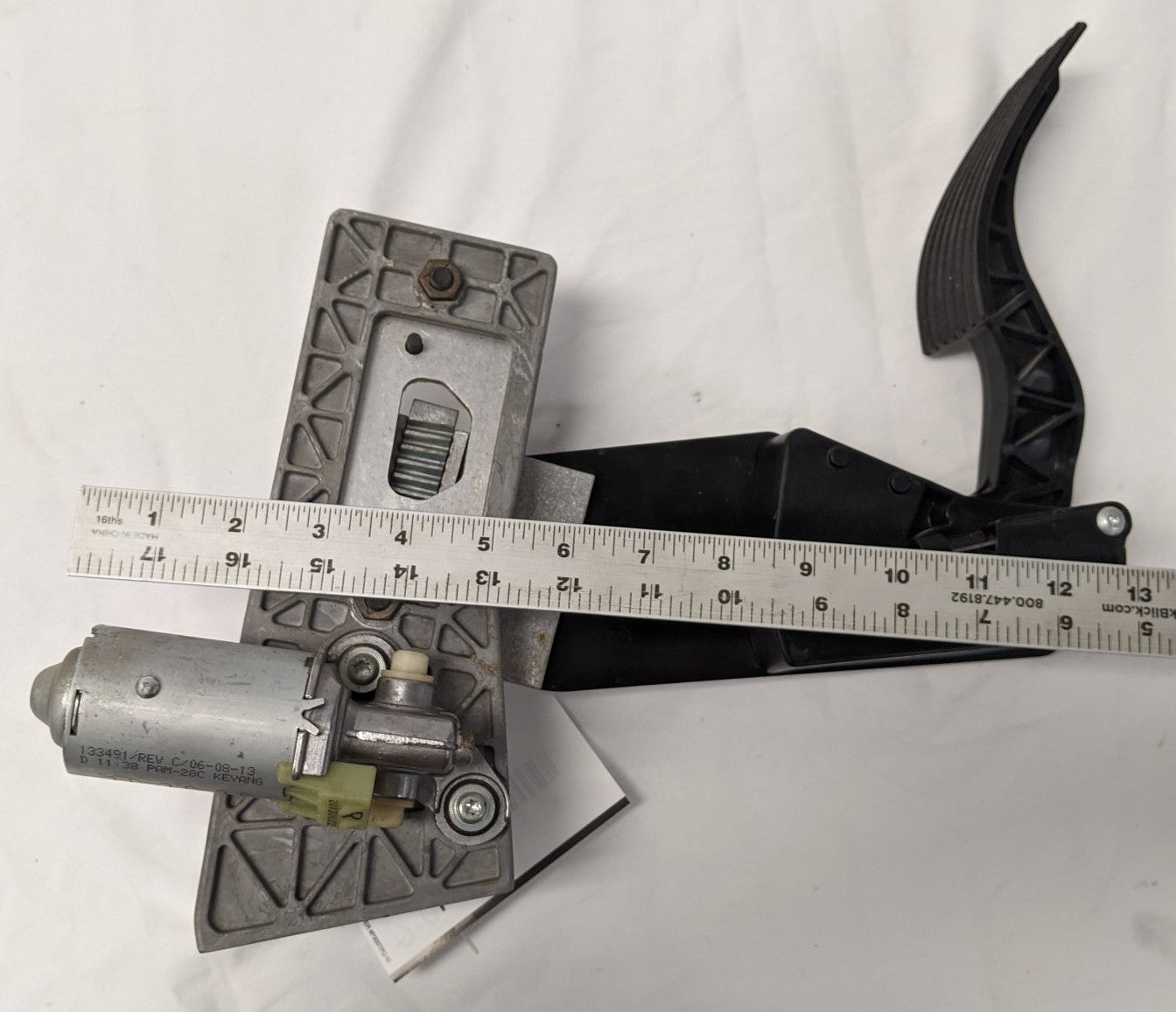 *Missing Parts* Damaged ISL 10 Adj. Suspension Pedal Asm. - P/N  A01-33226-000