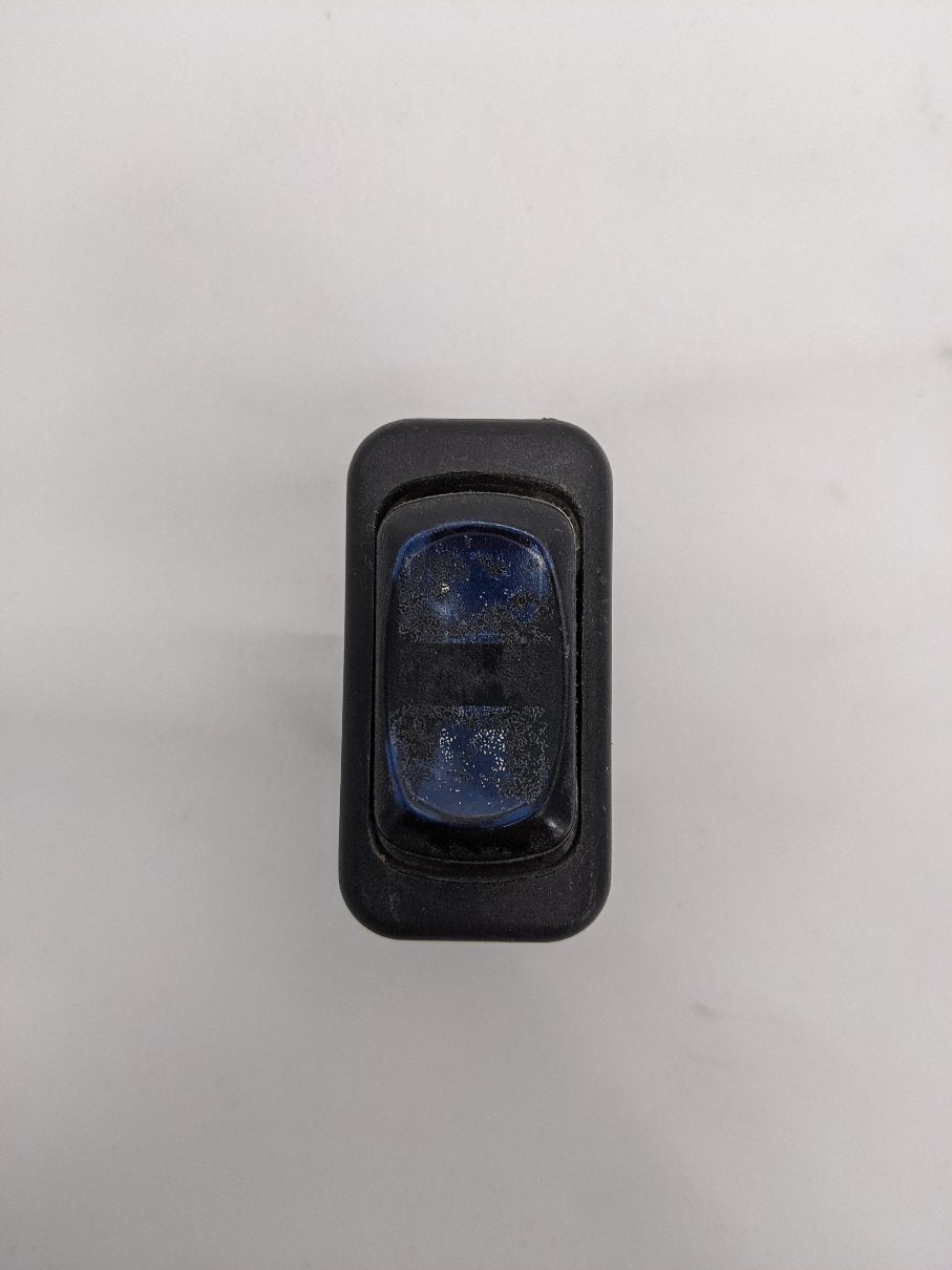 Used Freightliner 7 Pin Momentary Power Window Rocker Switch - P/N A06-22523-007 (10106954809660)