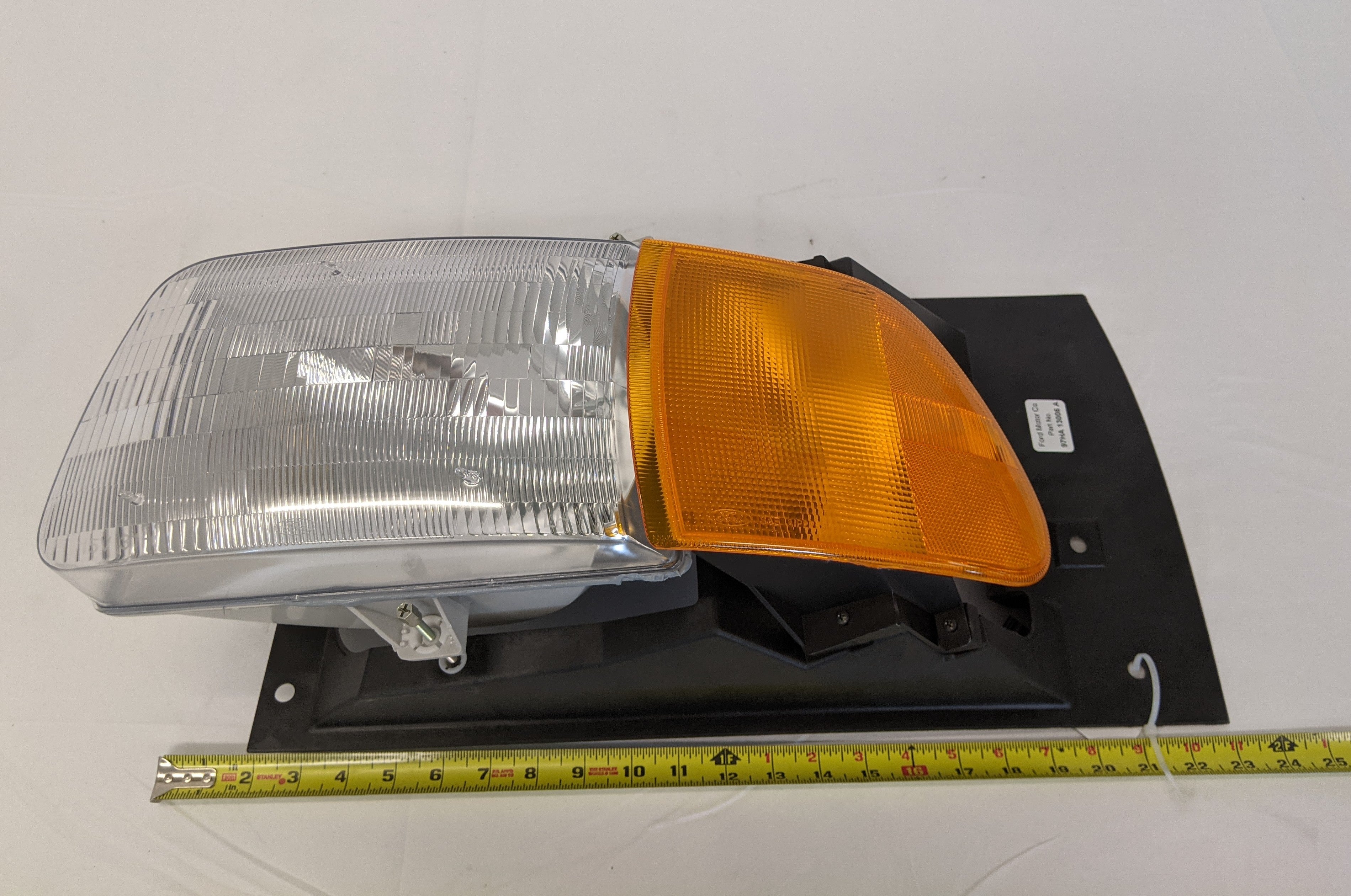 Ford Sterling A9522 LH Headlight Assembly - P/N 97HA 13006 AB (10144372293948)