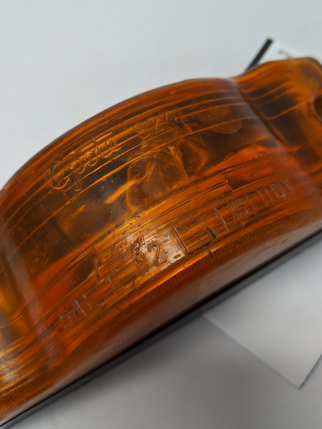 Damaged Grote 9241 Amber Side Turn Signal Lamp - P/N GRO53163