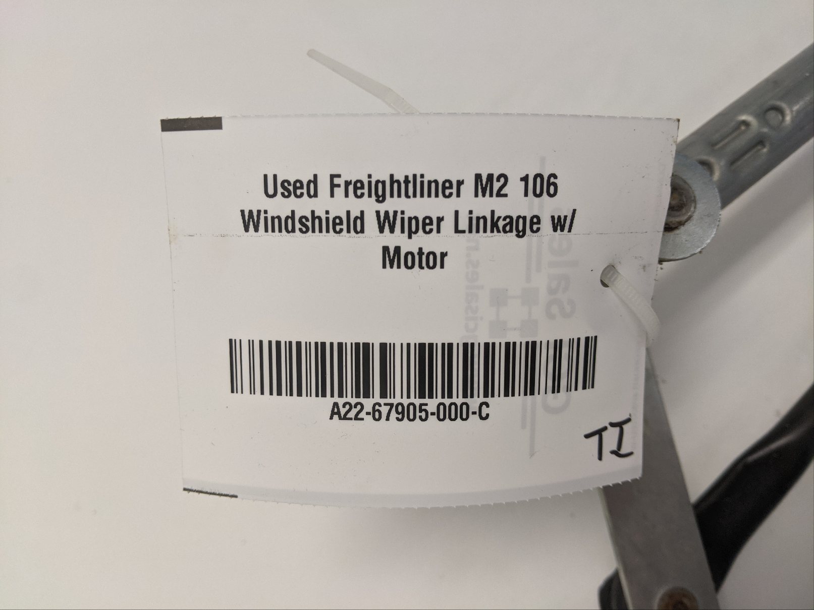 Used Freightliner M2 106 Windshield Wiper Linkage w/ Motor - P/N  A22-67905-000