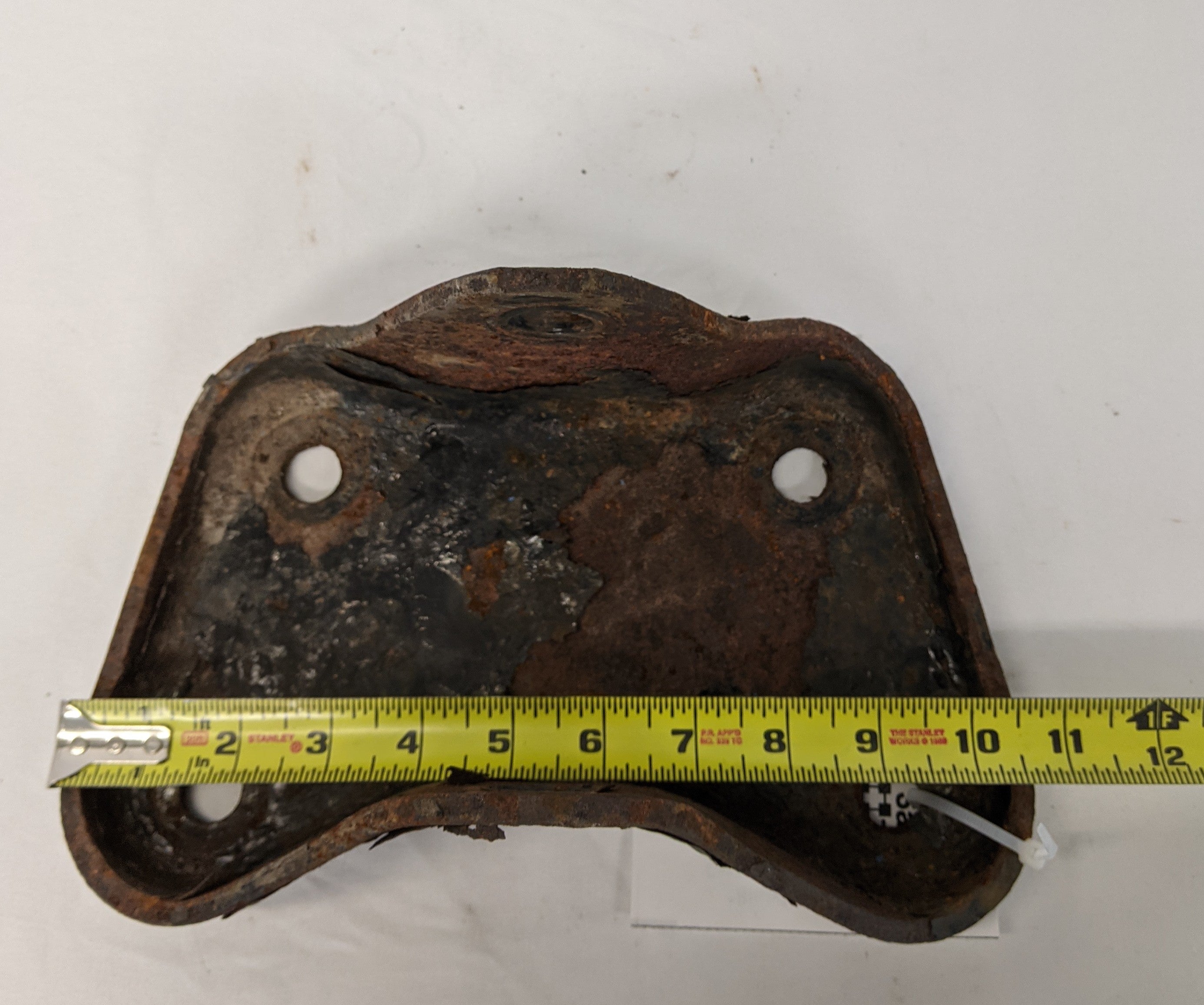 *Rusty* Freightliner Cascadia P3 Suspension Front Spring Hanger - P/N 16-18102-001 (10093047906620)