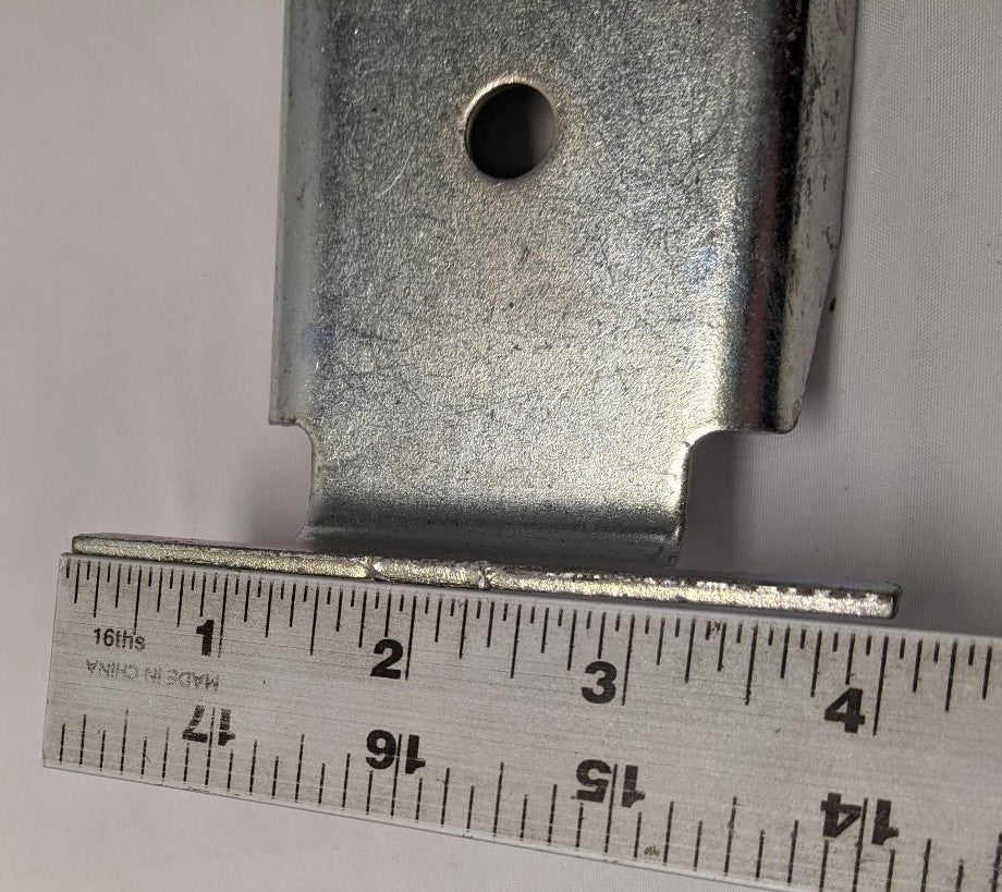 Freightliner Recessed Tread Deck Plate Bracket - A22-57932-002