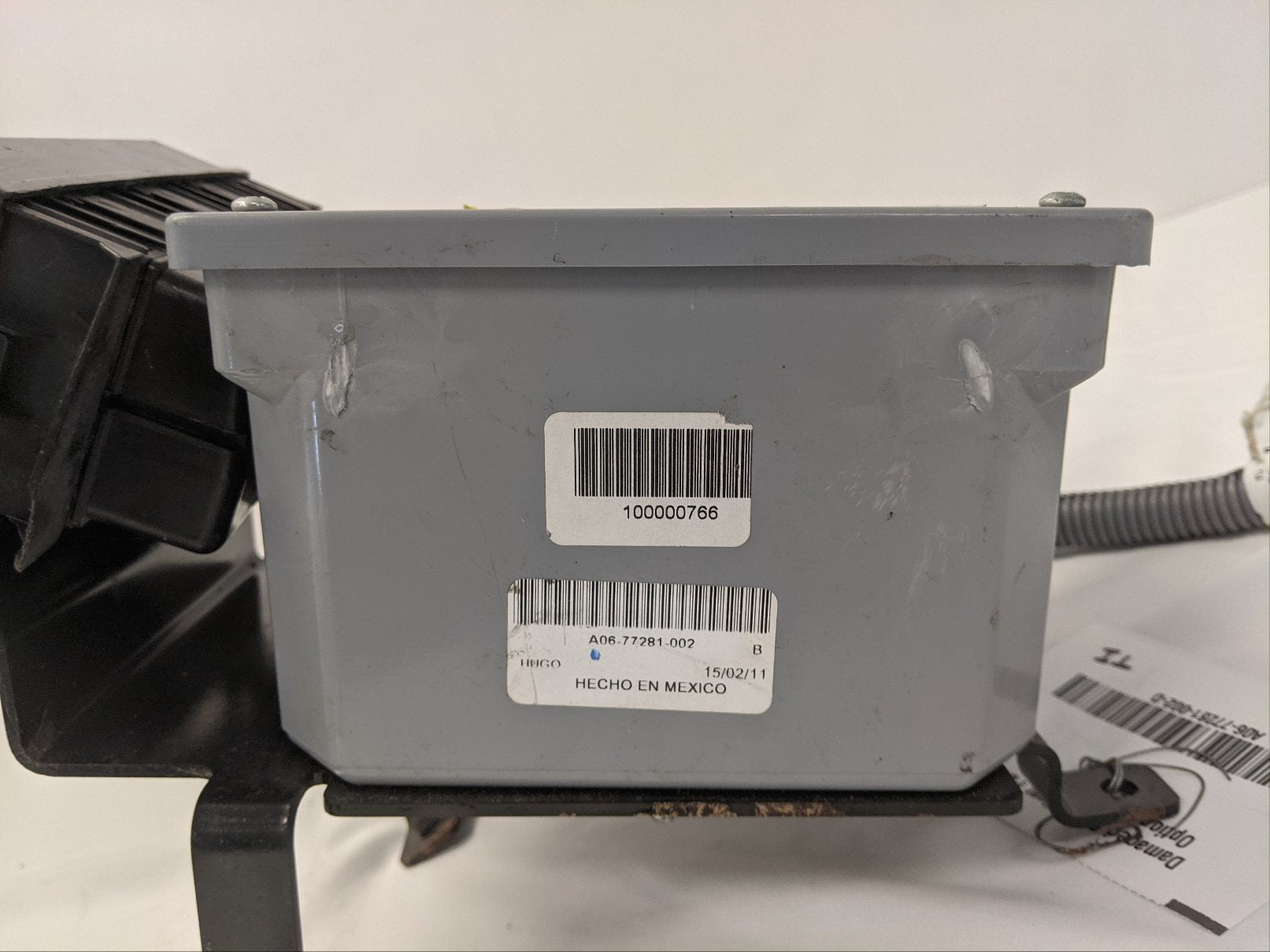 Damaged Freightliner PDB Optional Switch Panel & Wiring Box - P/N A06-77281-002