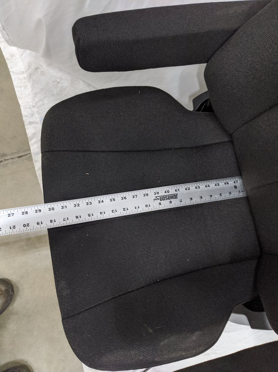 Freightliner Cascadia RH Complete L1 Basic Seat Assembly - P/N ISR 816002 332