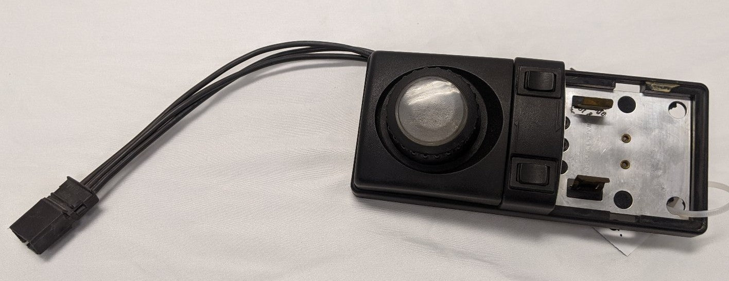 Damaged Freightliner FLD Spot & Diffuser Light Mount w/o Bulbs- P/N 22-40186-000