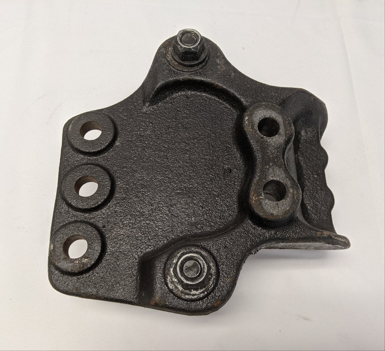 Freightliner M2 AWD RH Front Leaf Spring Hanger Bracket -P/N 16-18561-001