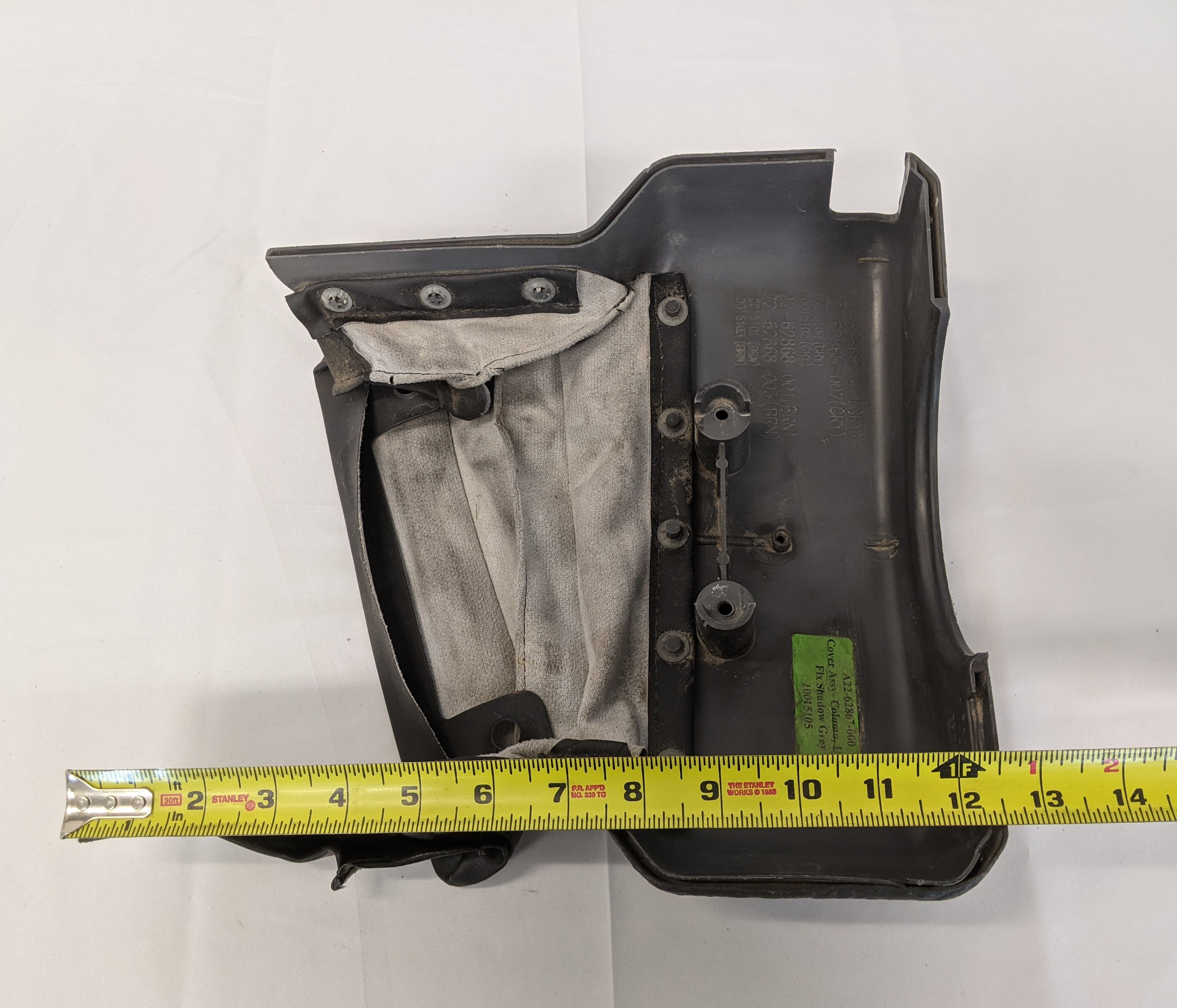 Damaged Freightliner Columbia, Century Steering Column Cover - P/N A22-62867-000 (10029762576700)