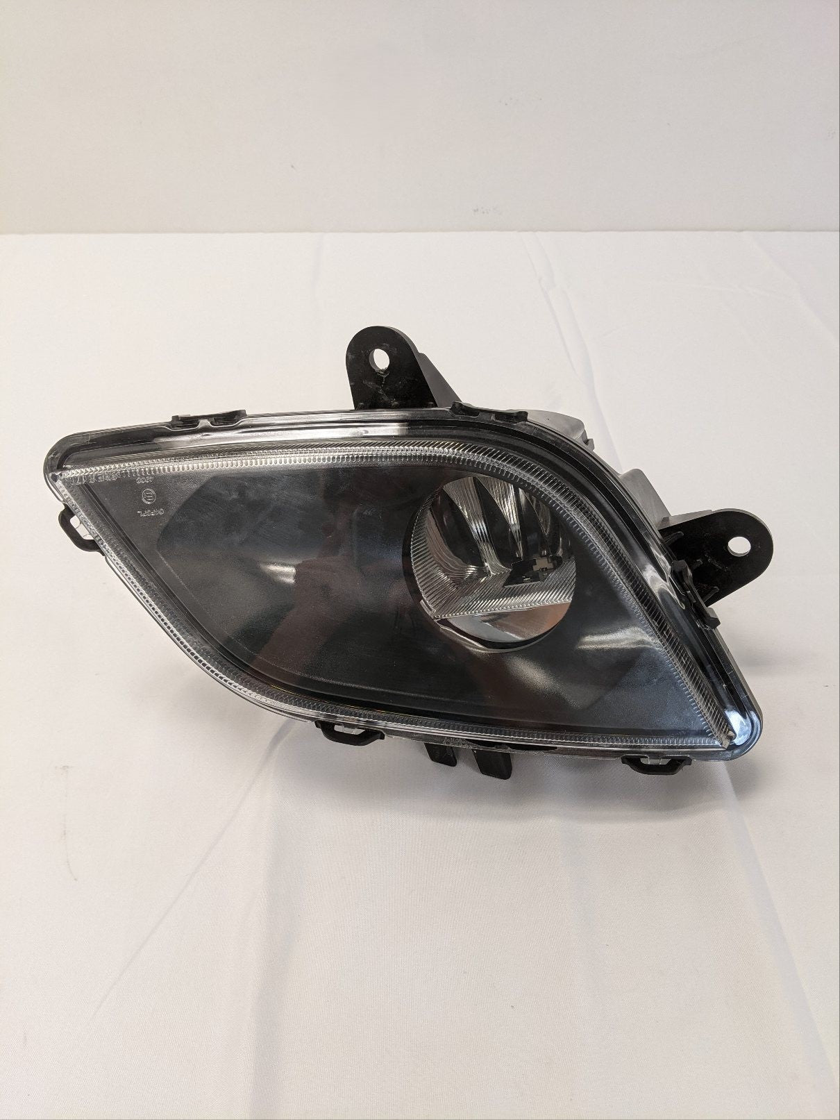 Used Freightliner Cascadia P4 RH LED Fog Light - P/N A66-03653-005