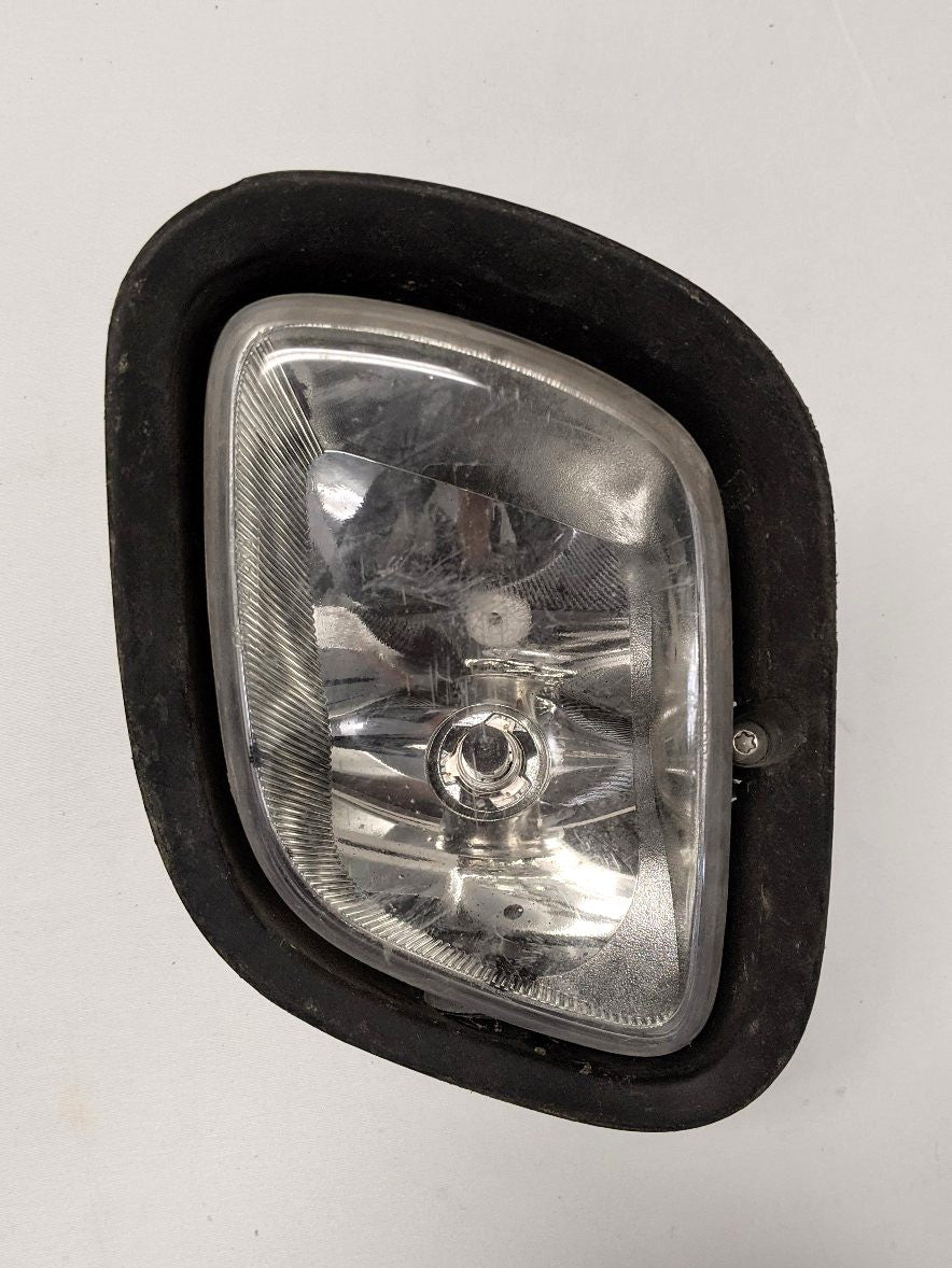 Used Freightliner Cascadia P3 LH Fog Light w/ Bulb - P/N A06-51908-000