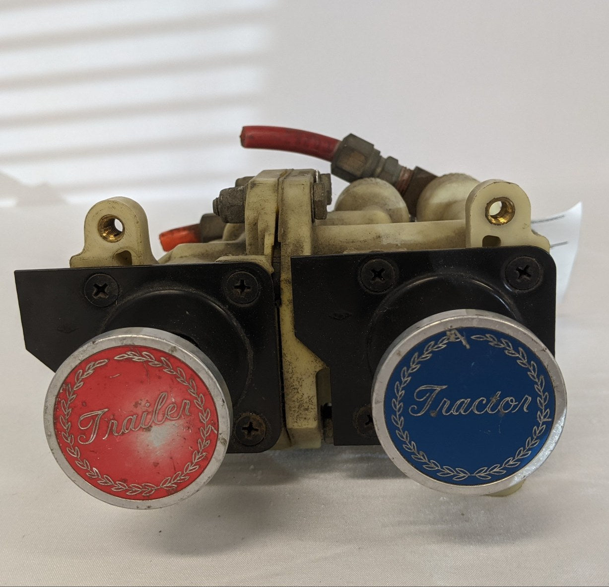 Used Bendix MV-2 Air Brake Dash Control Valve Module - P/N BW 101890 (10008062427452)