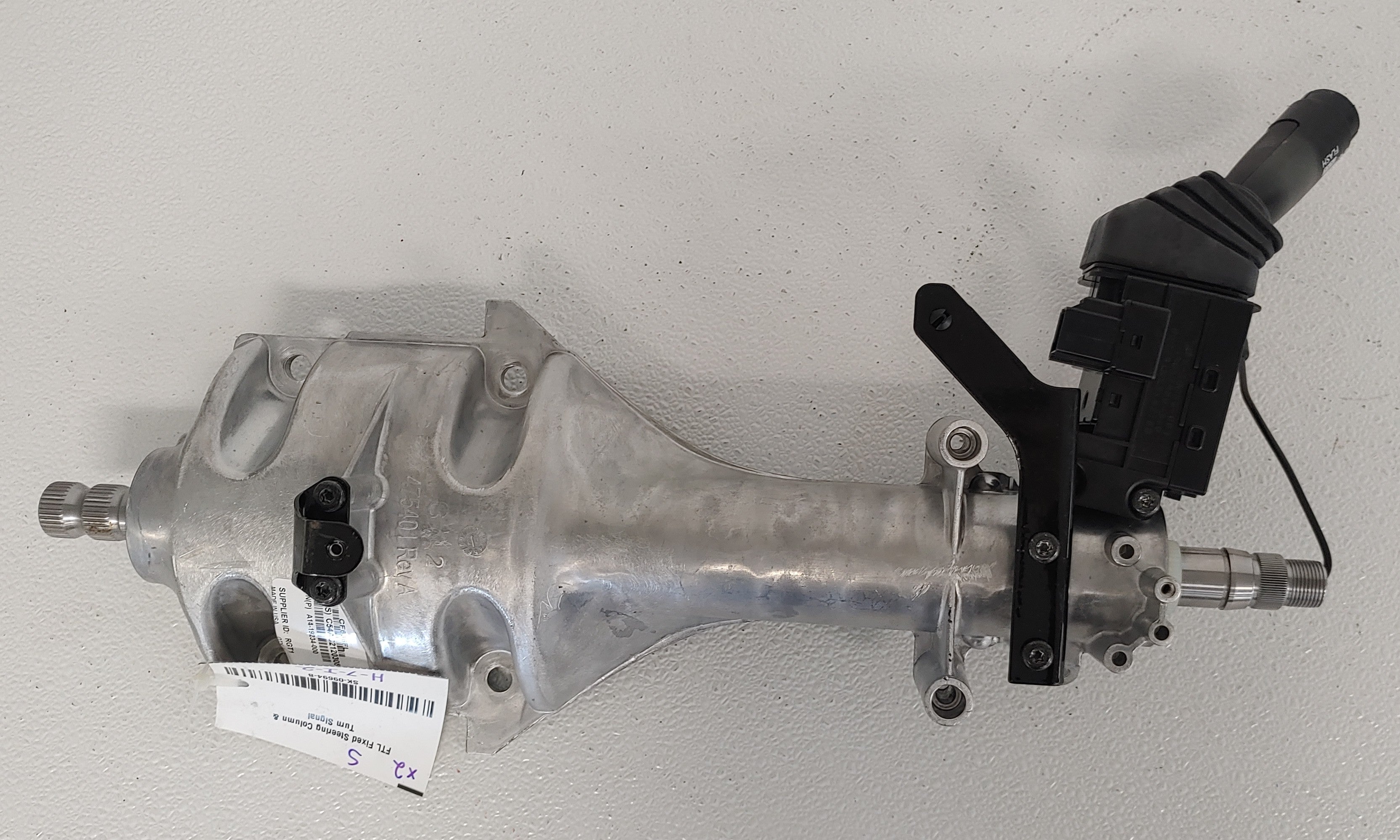 Damaged FTL Fixed Steering Column & Turn Signal - P/N  A14-19234-000 (8013800800572)
