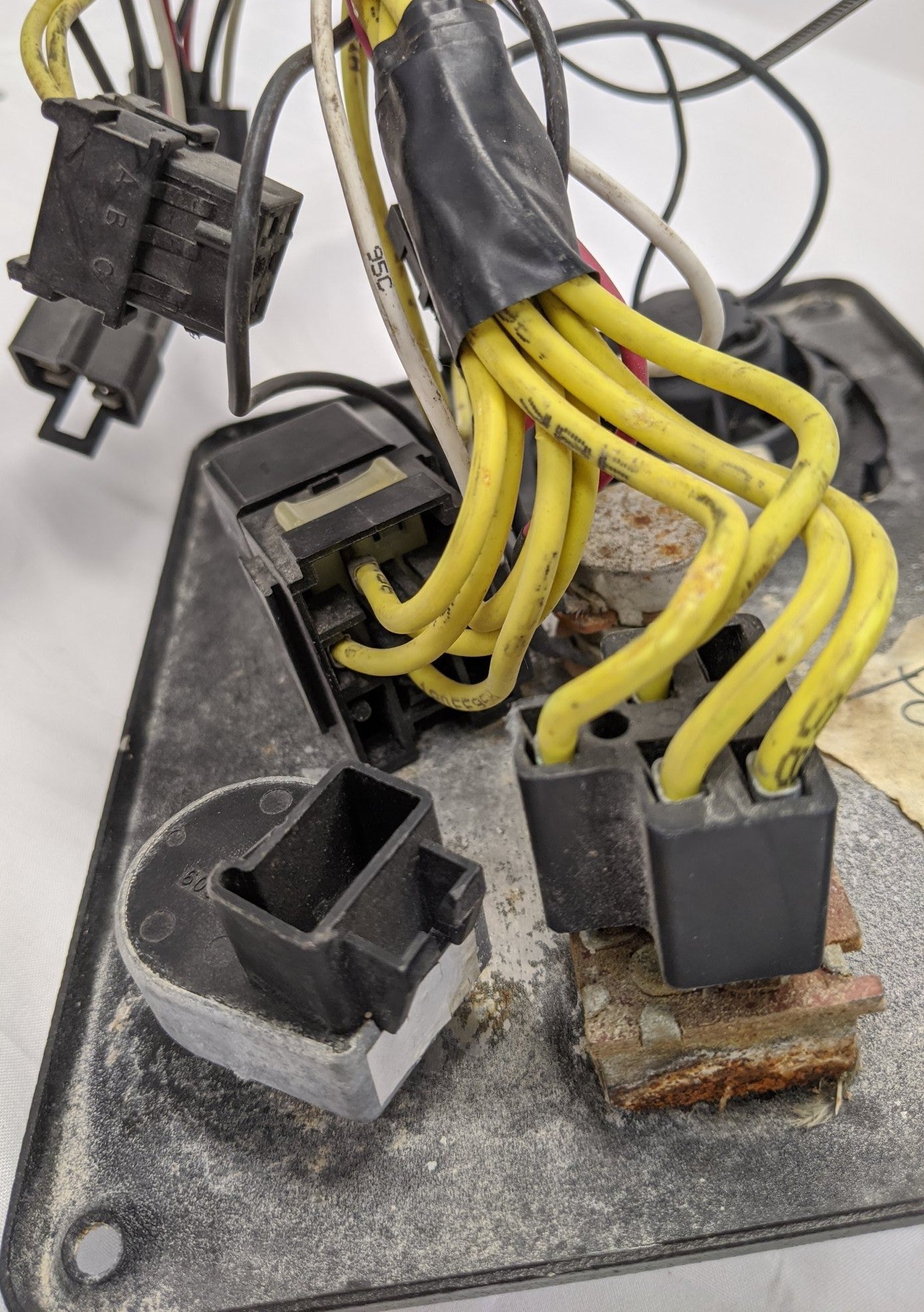 Freightliner FLD Black Sleeper Control Panel (22-46935-411) - Used