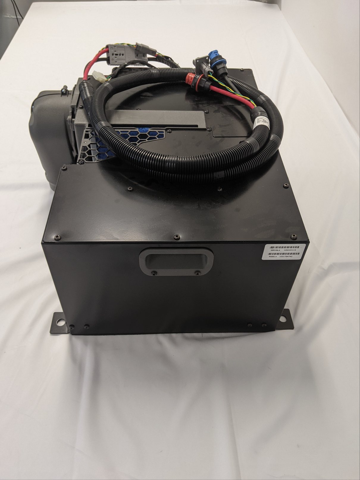 New Freightliner Self-Powered Heating And Cooling HVAC System -P/N A22-71964-002