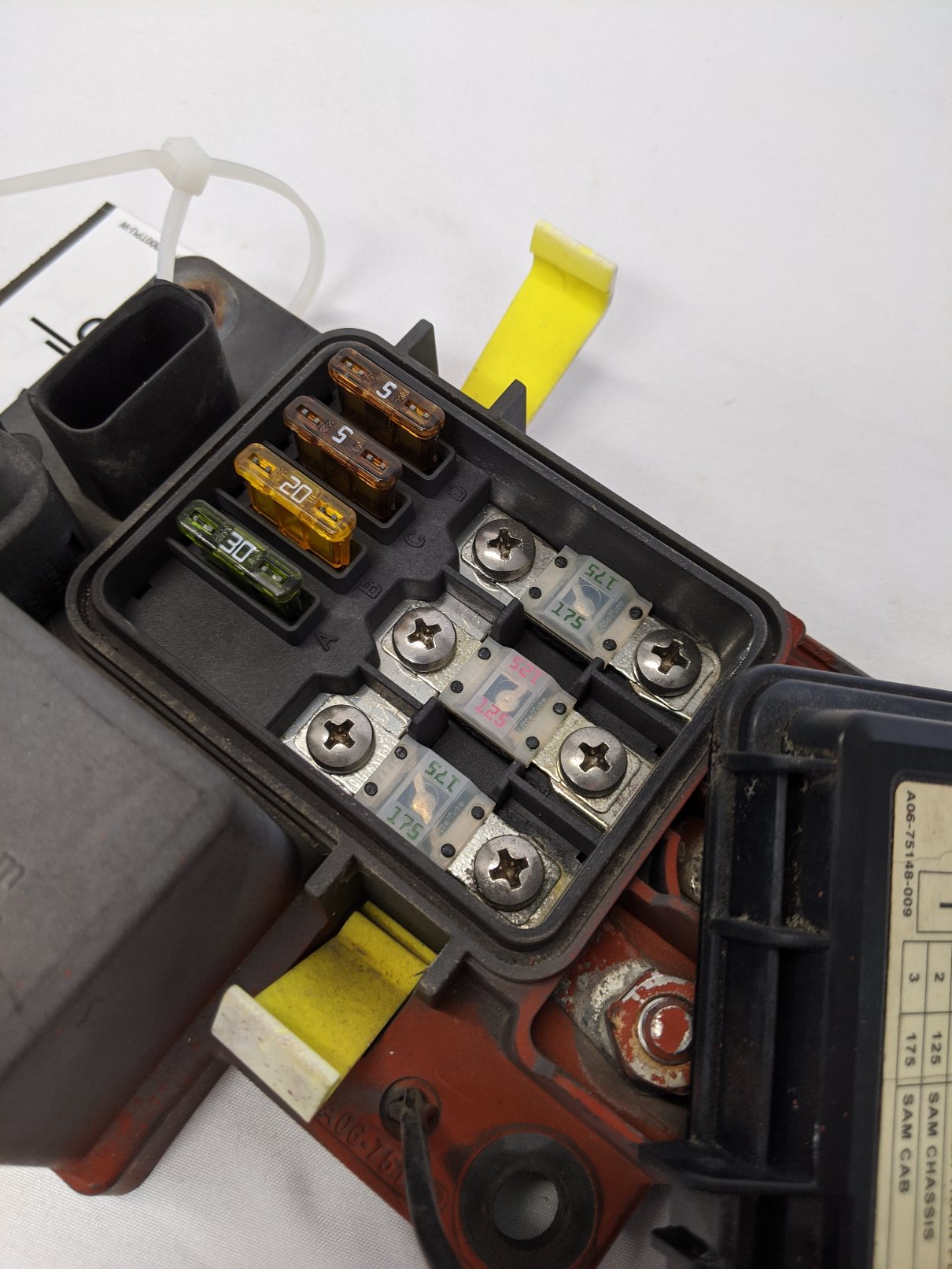 Used Freightliner Powernet Distribution Box w/o Cutoff Switch -P/N A66-03712-007