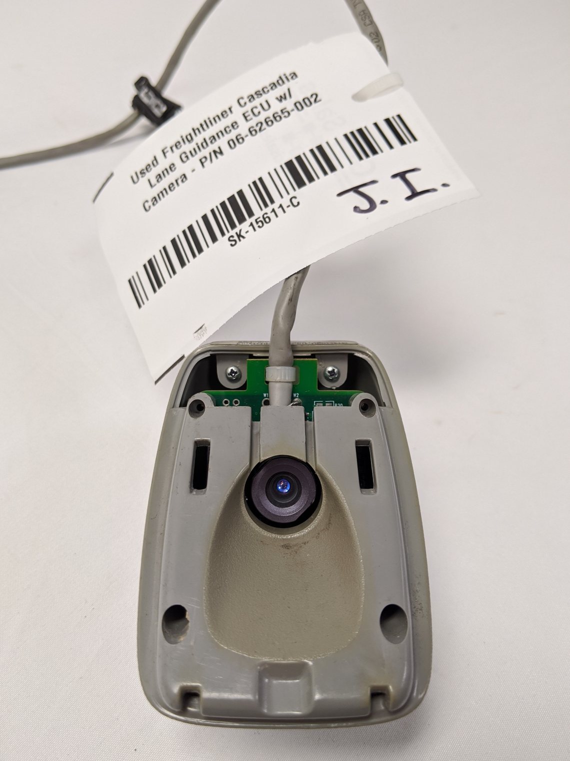 Used Freightliner Cascadia Lane Guidance ECU w/ Camera - P/N 06-62665-002