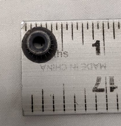 *Lot of 300* New 4MM-0.7 Large Flange Steel Black Graphite Ribbed Rivet Nuts