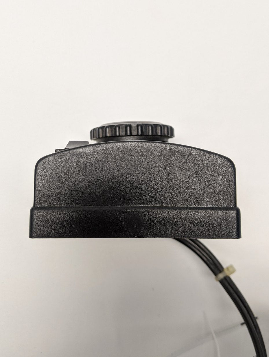 Used Grakon Interior Clear Lens Reading Lamp - P/N GNI4074