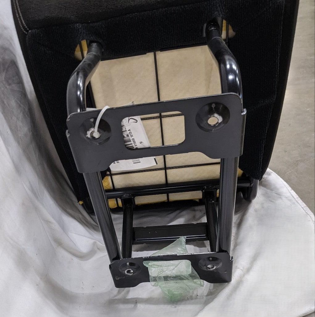 New Western Star RH Complete Static Seat Assembly - P/N ISR 815858 1013