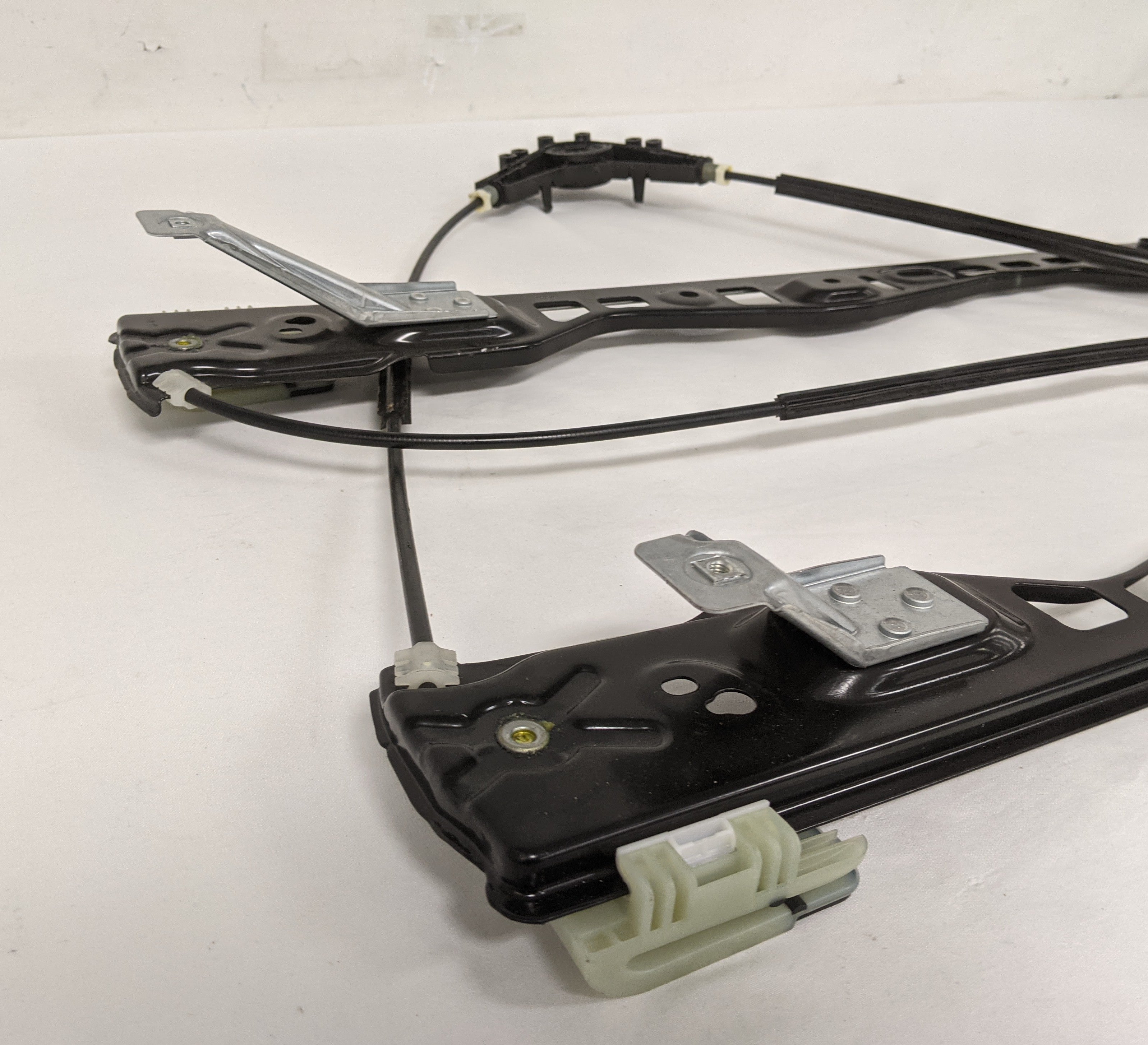 Freightliner Cascadia P4 LH Manual Door Window Regulator - P/N A18-69141-000 (9896816083260)