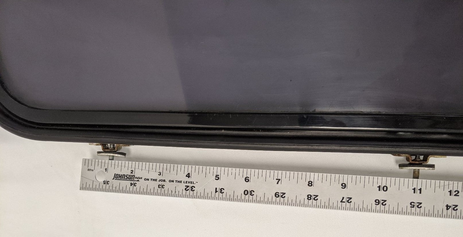 Used Freightliner FLD Classic RH Tinted Vent Window - P/N A18-17428-007