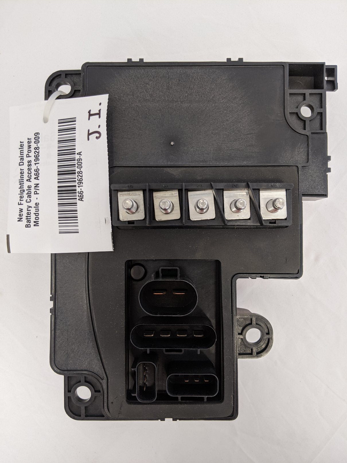 New Freightliner Daimler Battery Cable Access Power Module - P/N A66-19628-009 (10171346780476)