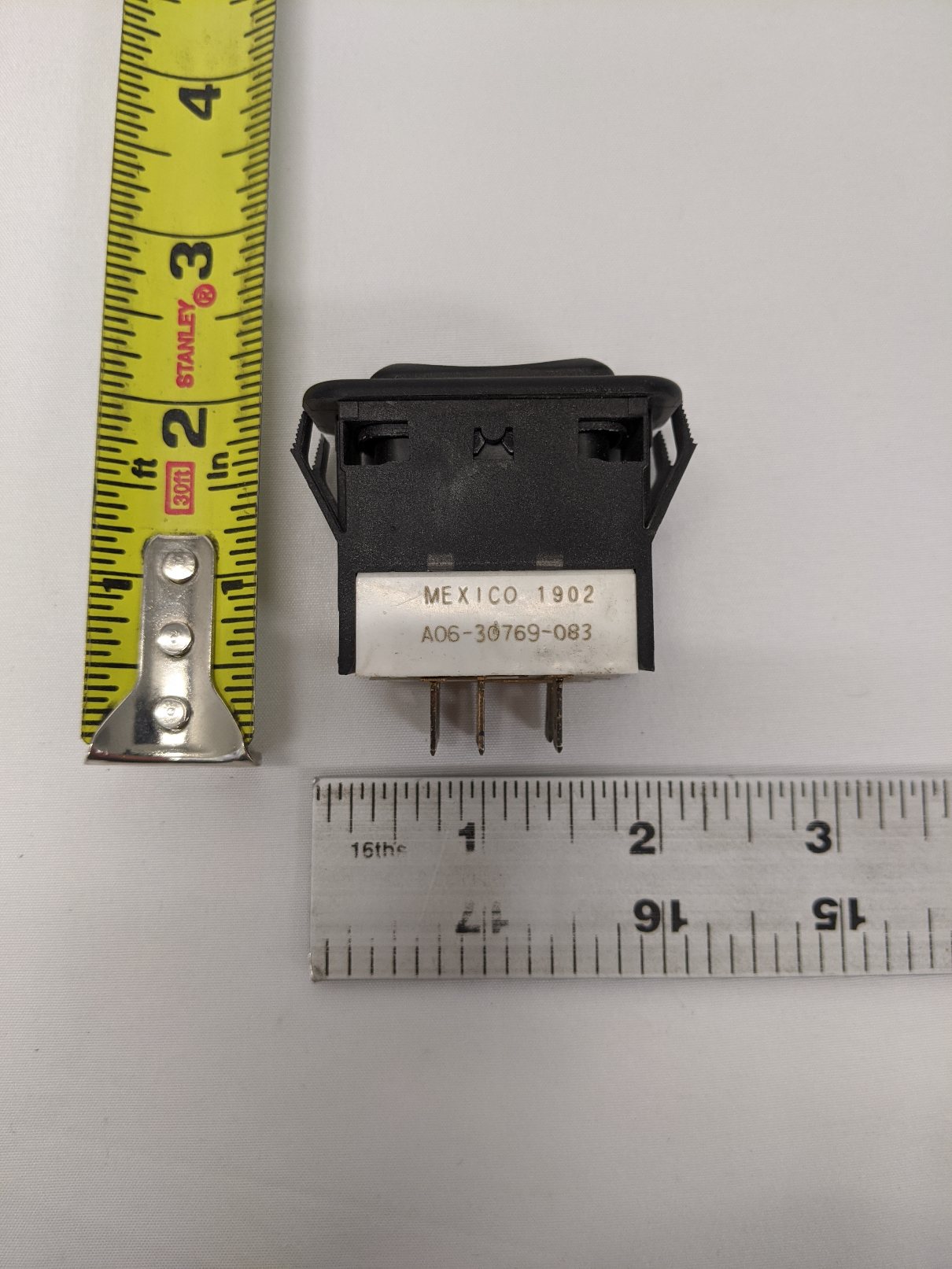 Freightliner Dome Rocker Switch - P/N   A06-30769-083