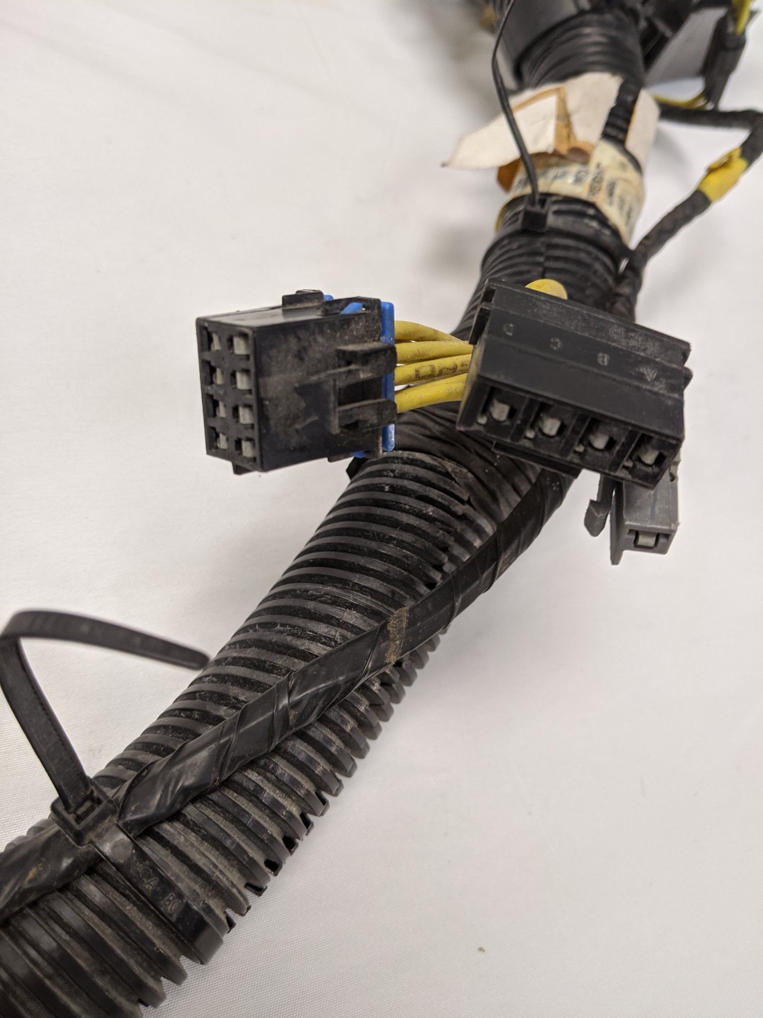 Freightliner Fuse Box Wiring Harness - P/N: A06-24054-002