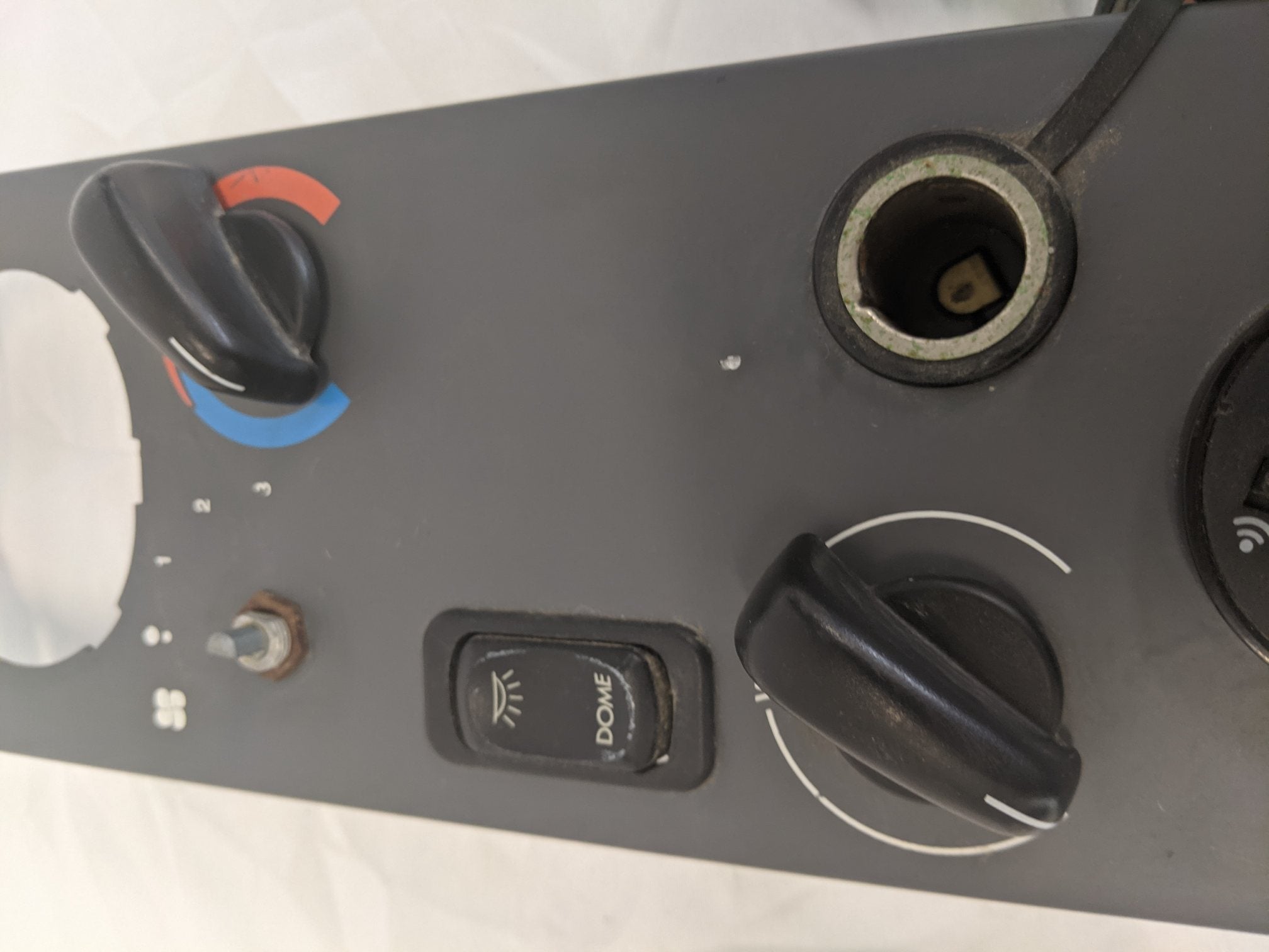 Used Freightliner Columbia Sleeper Cab Control Panel -  P/N 22-46623-009