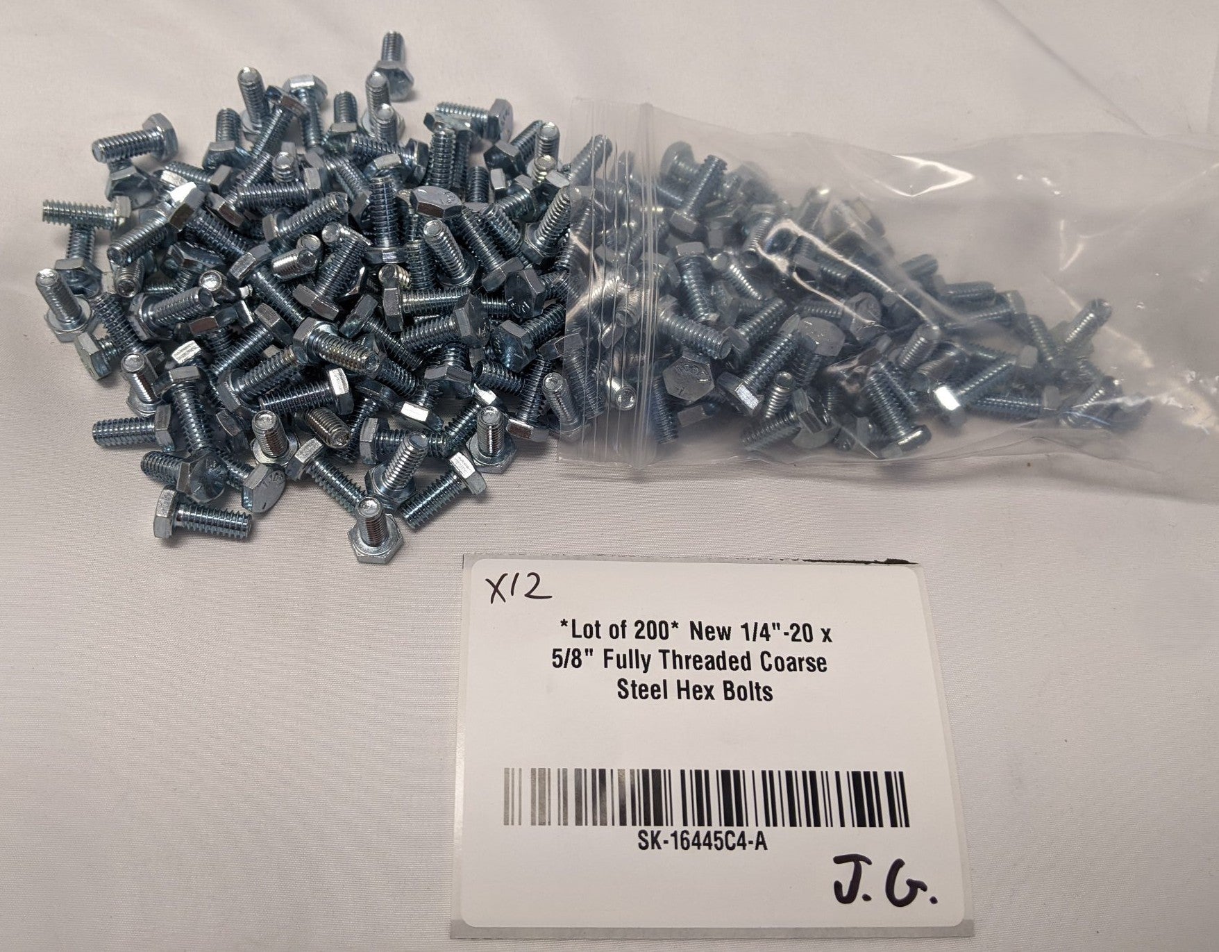 *Lot of 200* New 1/4"-20 x 5/8" Fully Threaded Coarse Steel Hex Bolts