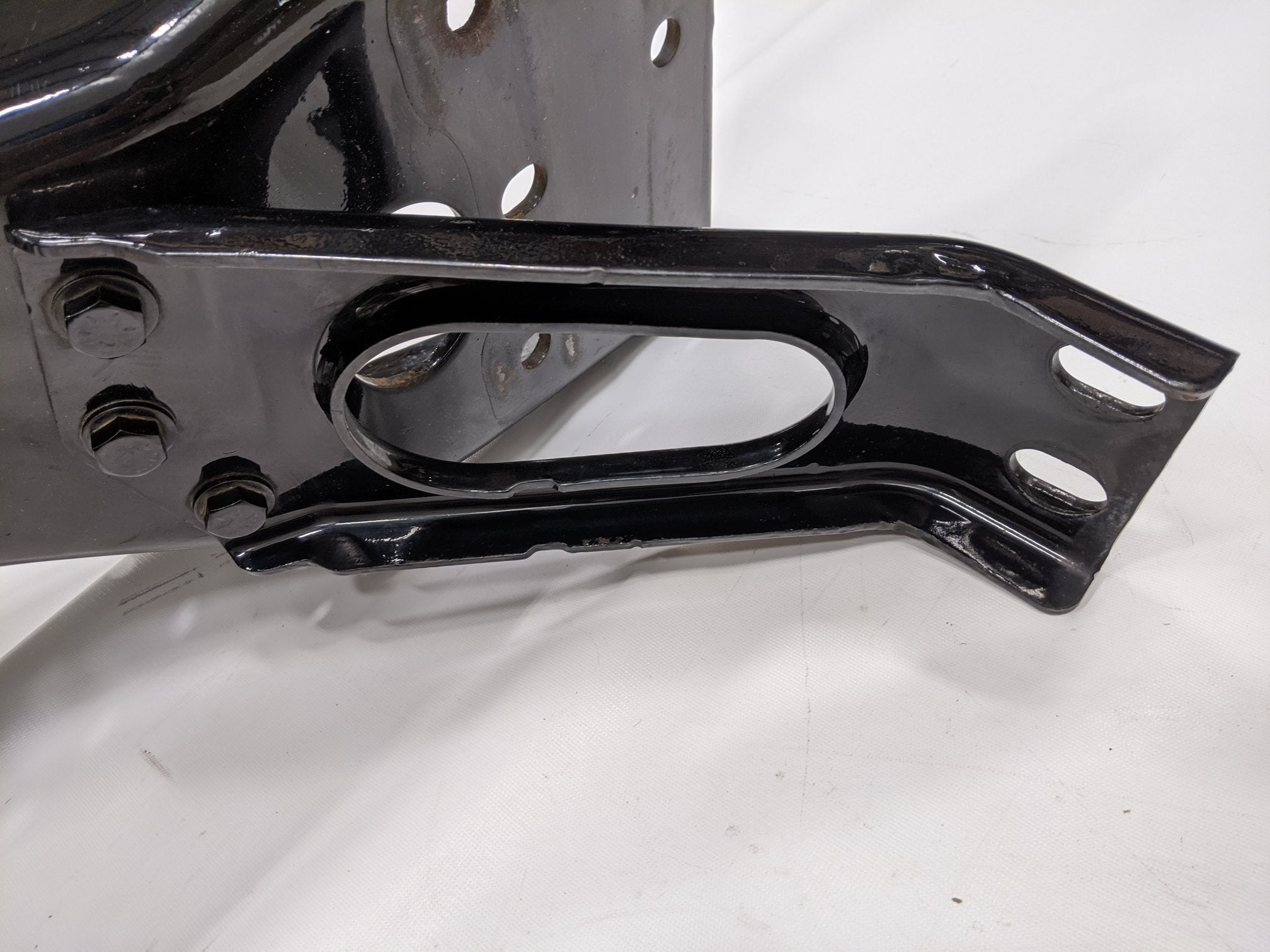 Used FTL Cascadia P3 Engine Cross member Assembly W/ Brackets- P/N A15-23808-000