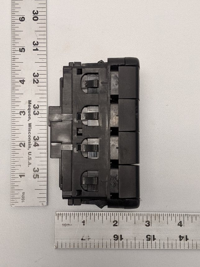 Used Freightliner Cascadia P3 Sleeper Cab Switch Panel  -  P/N  A06-60973-000