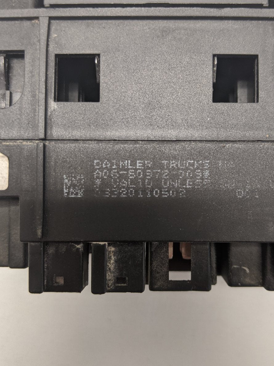 Freightliner Cascadia P3 Switch Expansion Interface - A06-60972-010